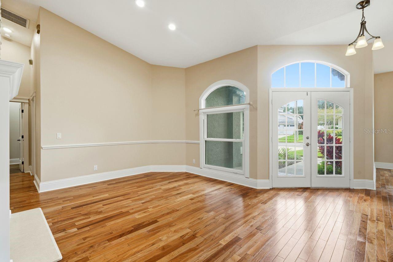 700 WESTFIELD CT, DUNEDIN, FL, 34698