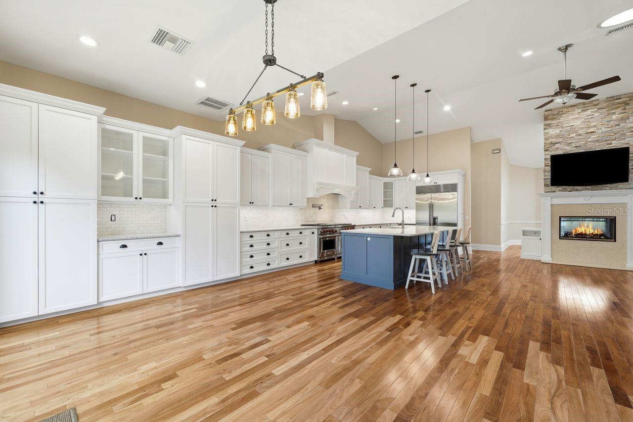 700 WESTFIELD CT, DUNEDIN, FL, 34698