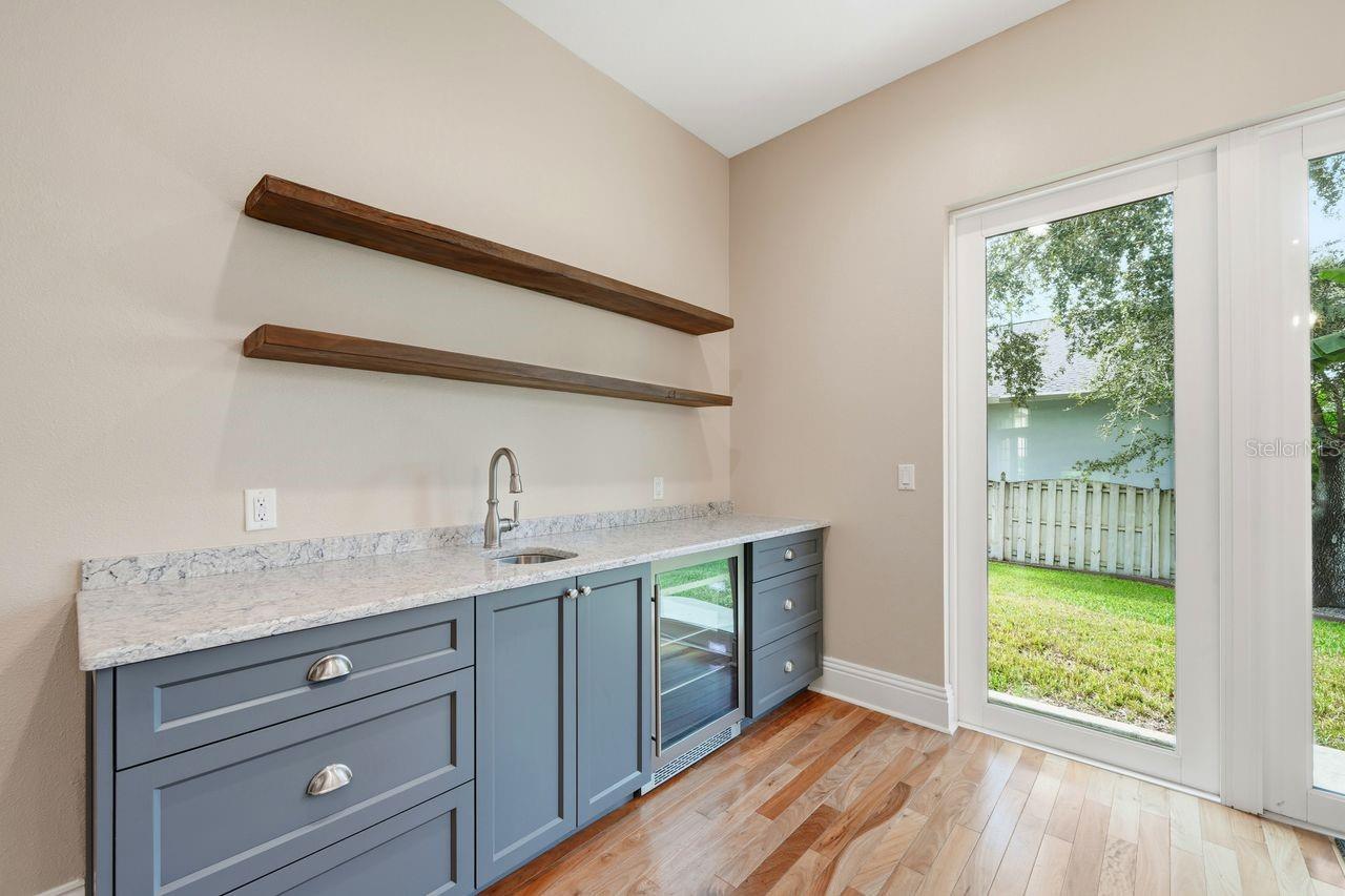 700 WESTFIELD CT, DUNEDIN, FL, 34698