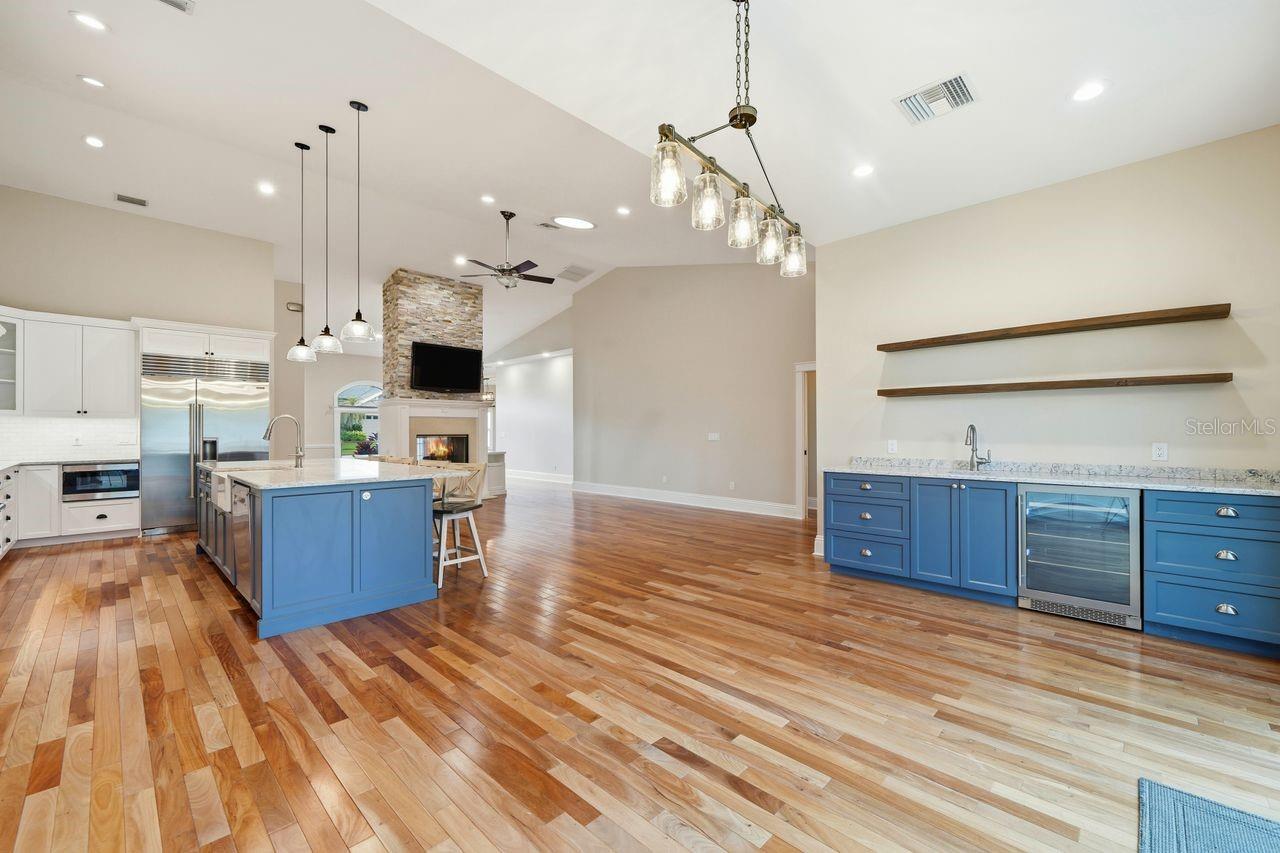 700 WESTFIELD CT, DUNEDIN, FL, 34698