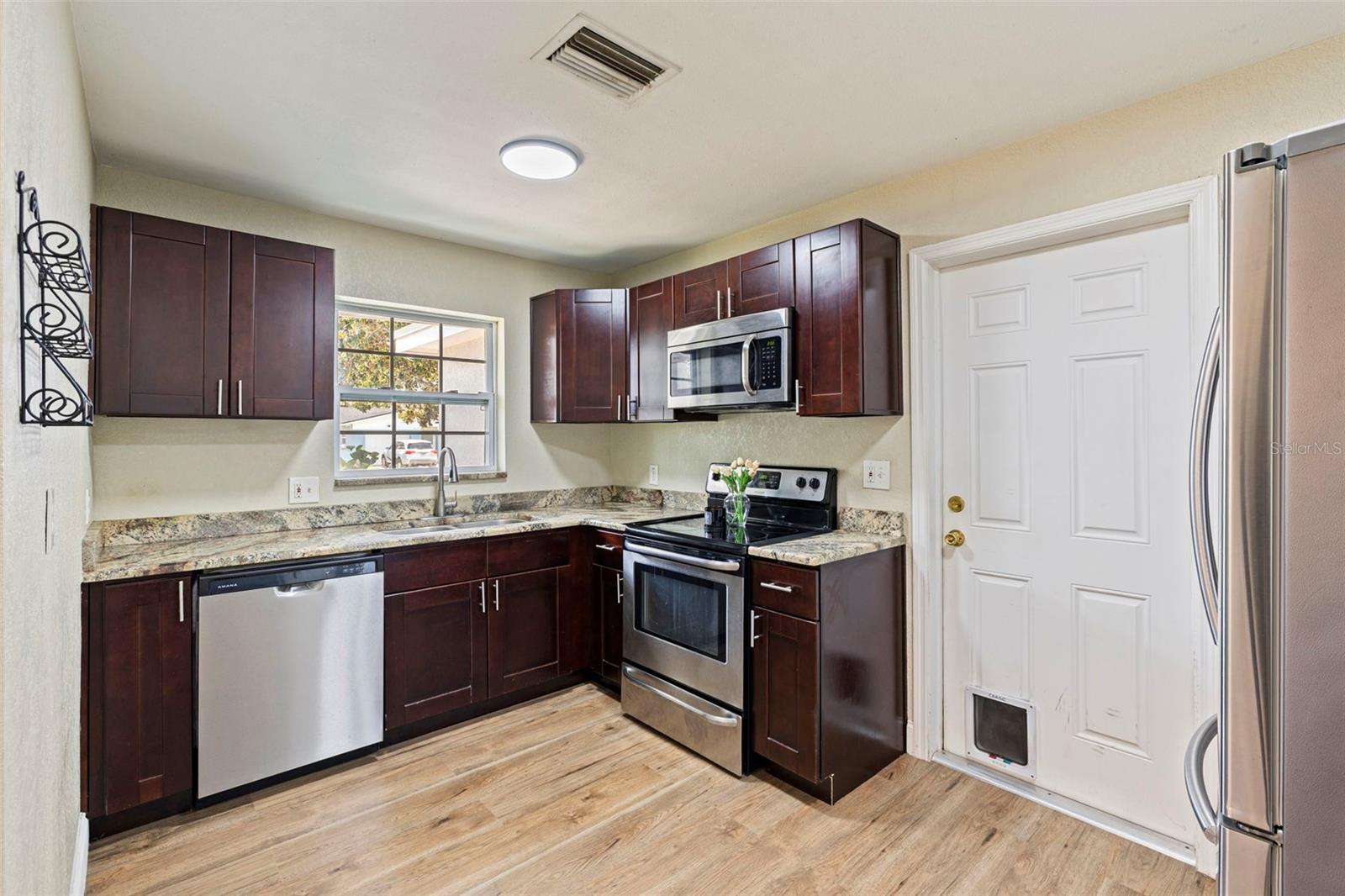 3911 12TH AVE N, ST PETERSBURG, FL, 33713