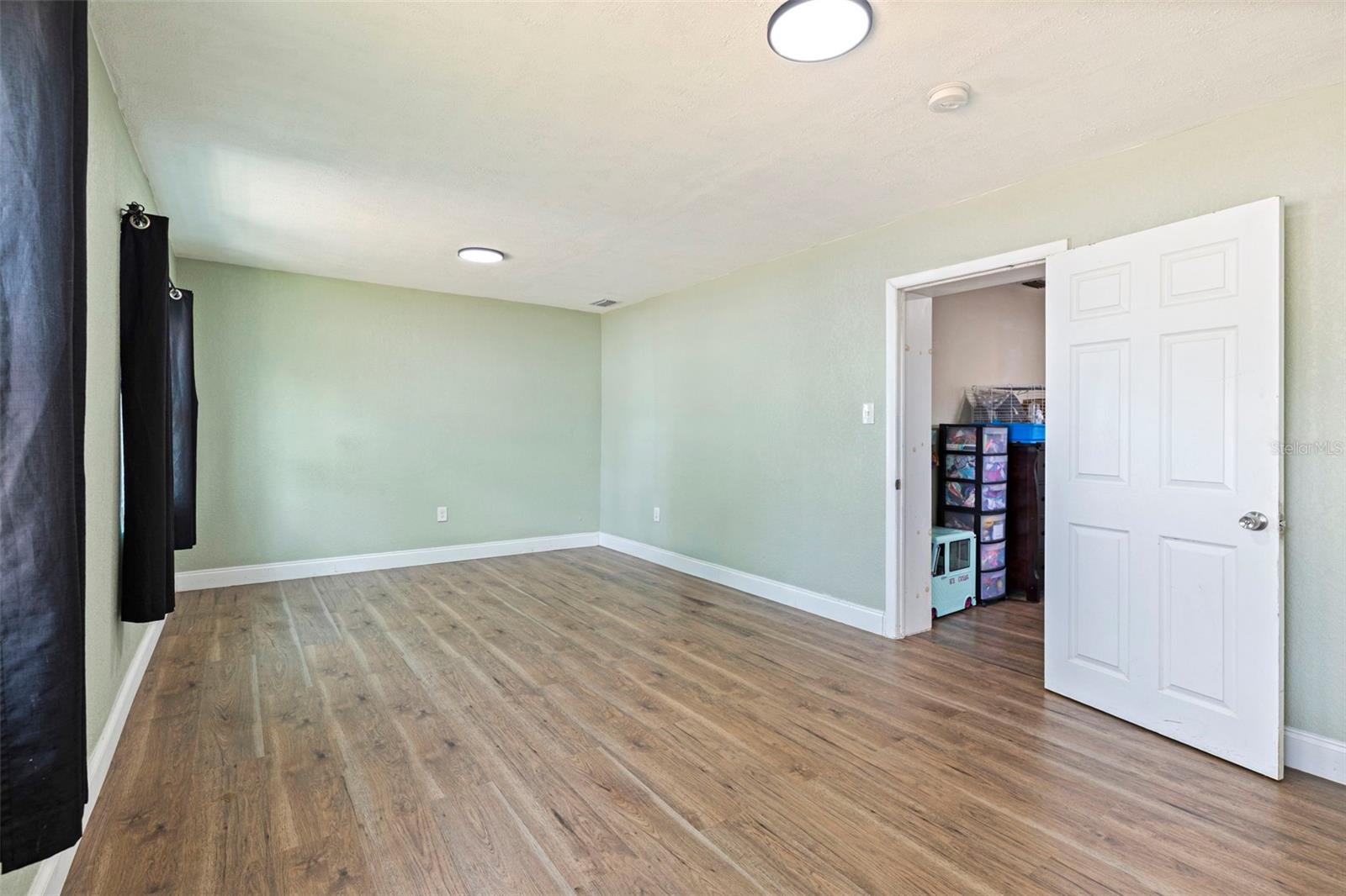 3911 12TH AVE N, ST PETERSBURG, FL, 33713