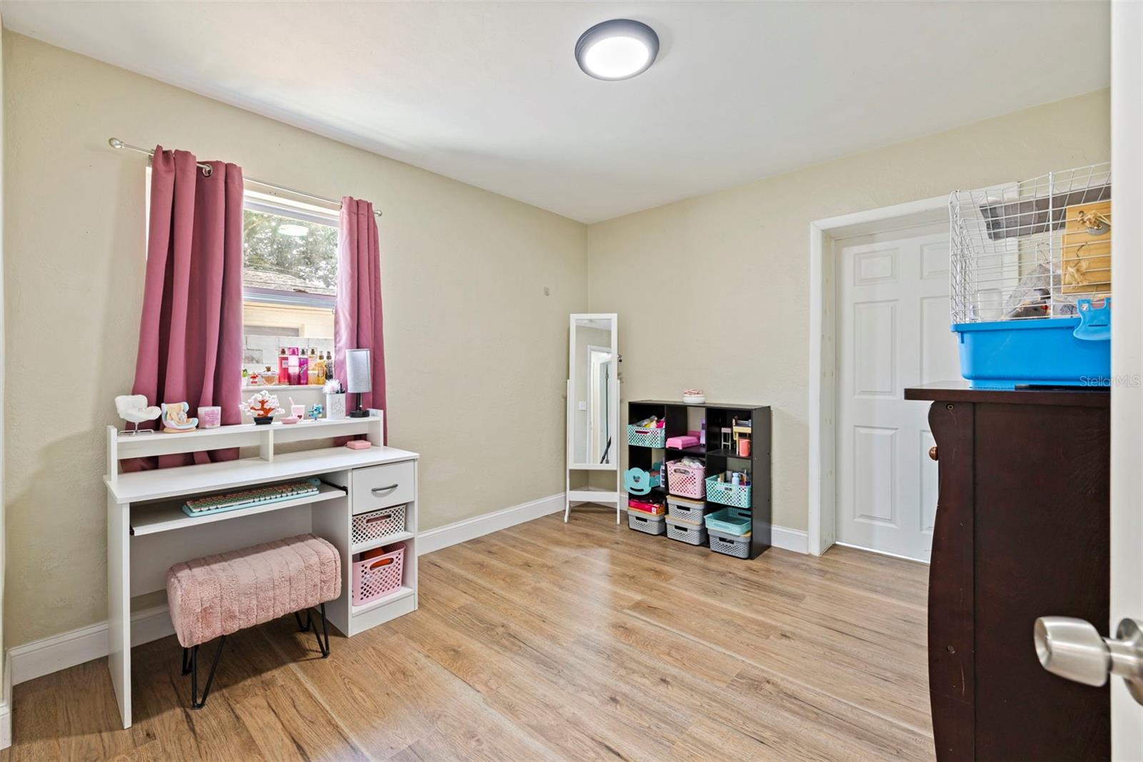 3911 12TH AVE N, ST PETERSBURG, FL, 33713