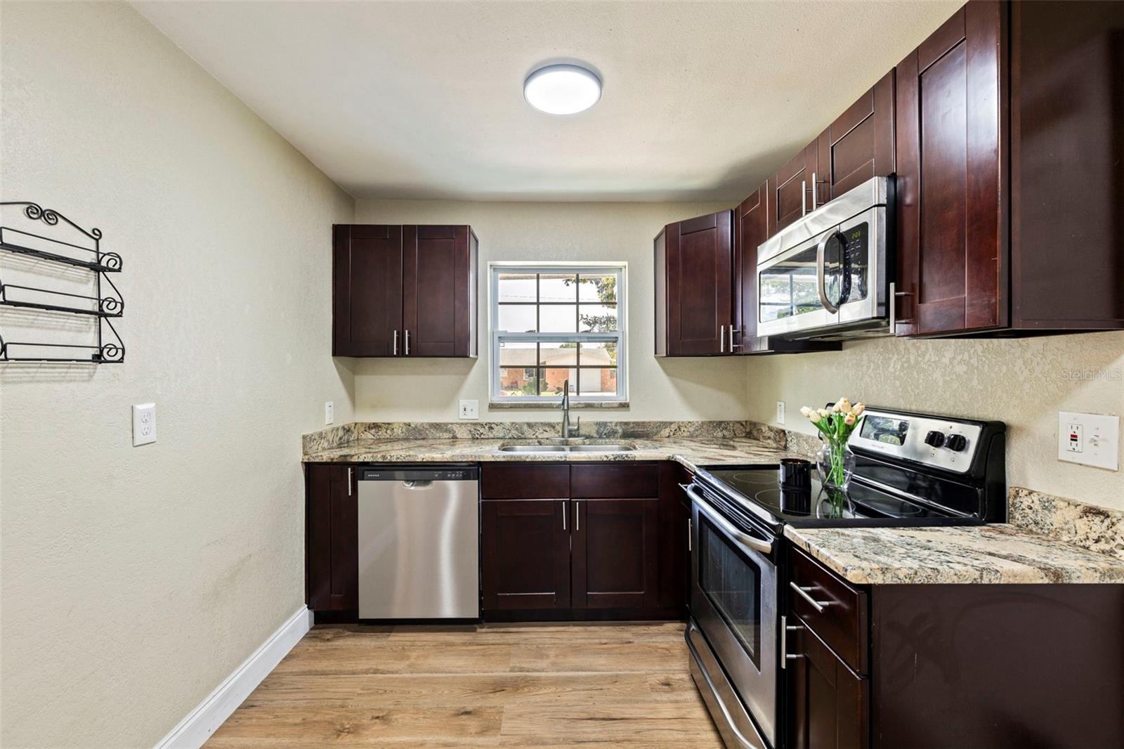 3911 12TH AVE N, ST PETERSBURG, FL, 33713