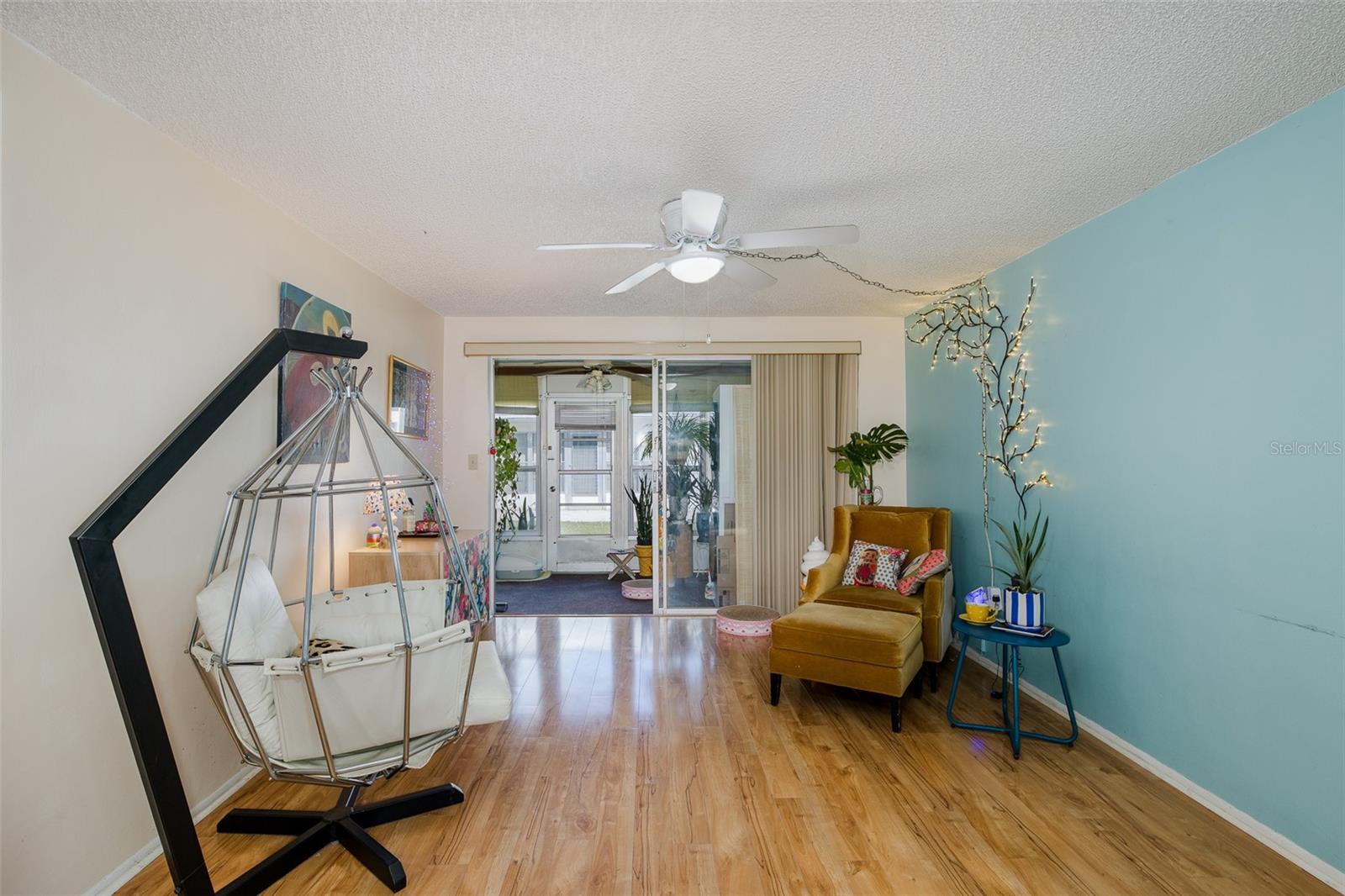 W7879390 Property Photo