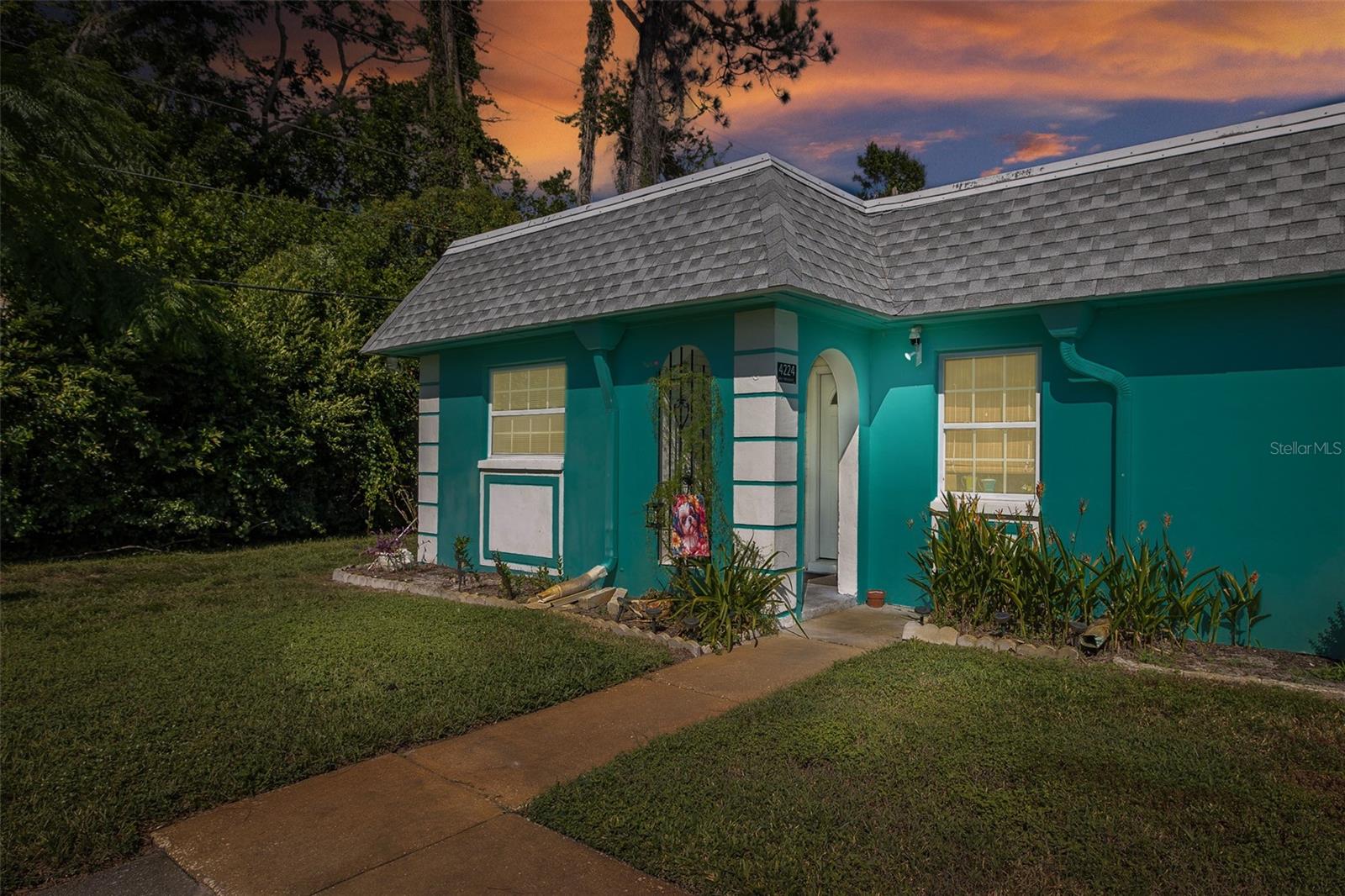 W7879390 Property Photo