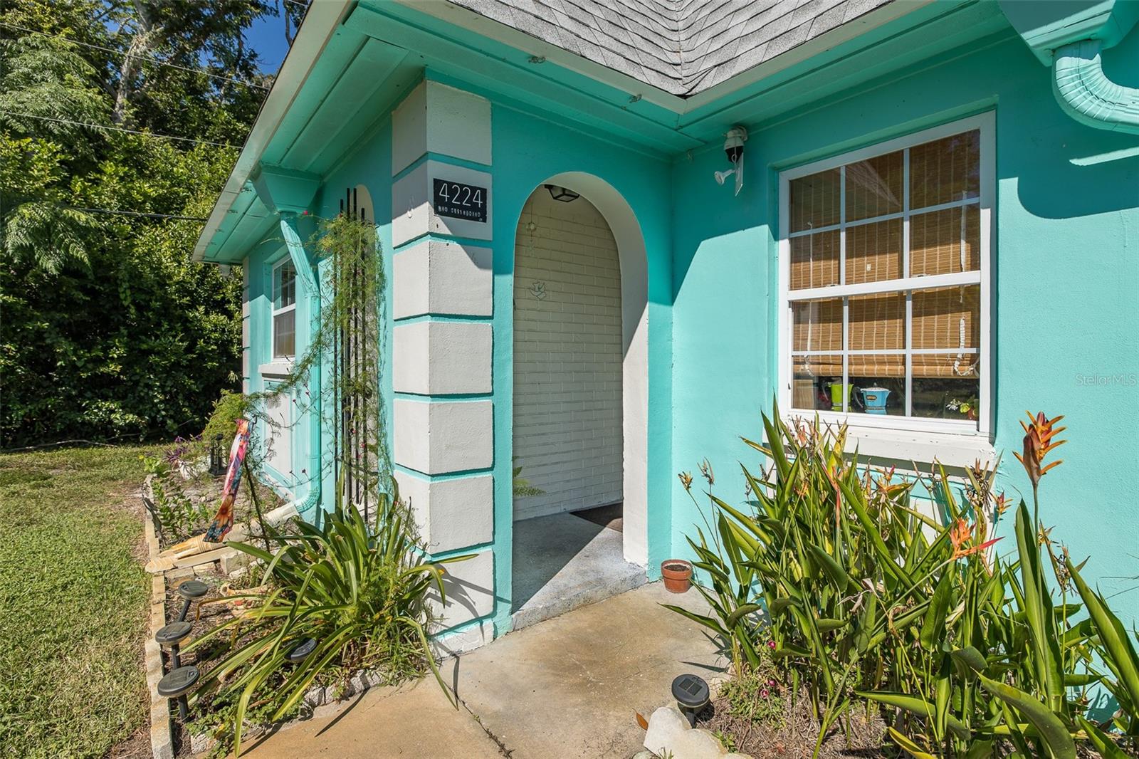 W7879390 Property Photo