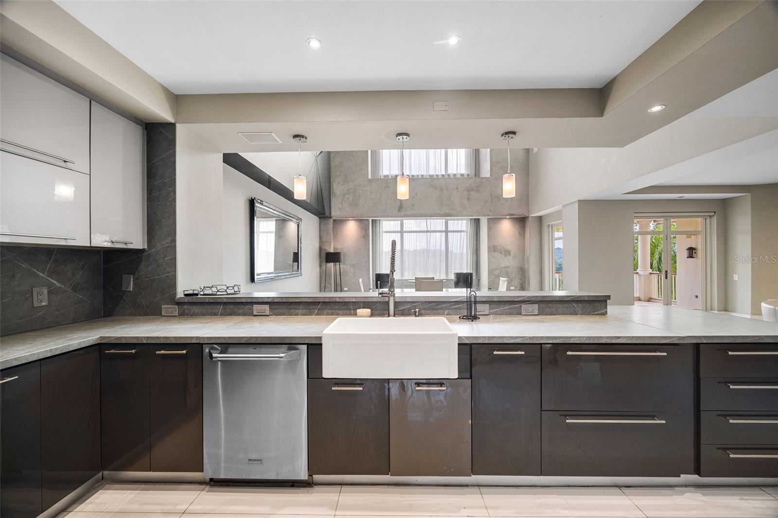 PR9116356 Property Photo