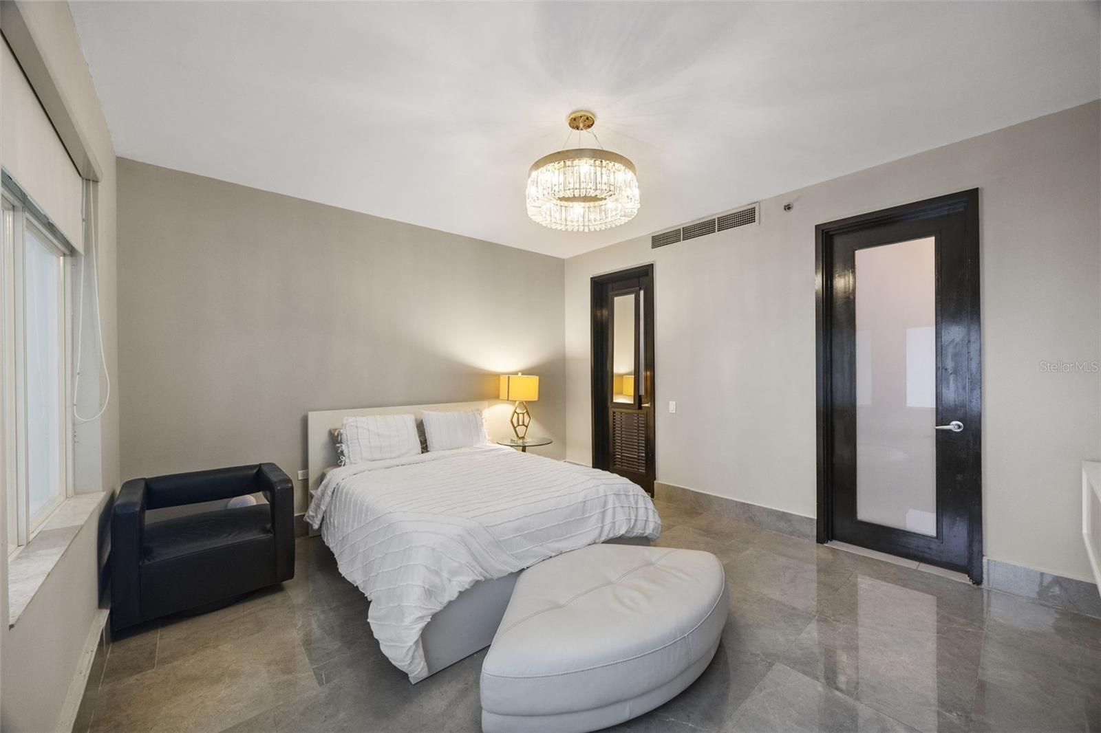 PR9116356 Property Photo