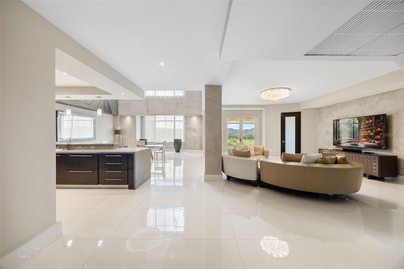 PR9116356 Property Photo