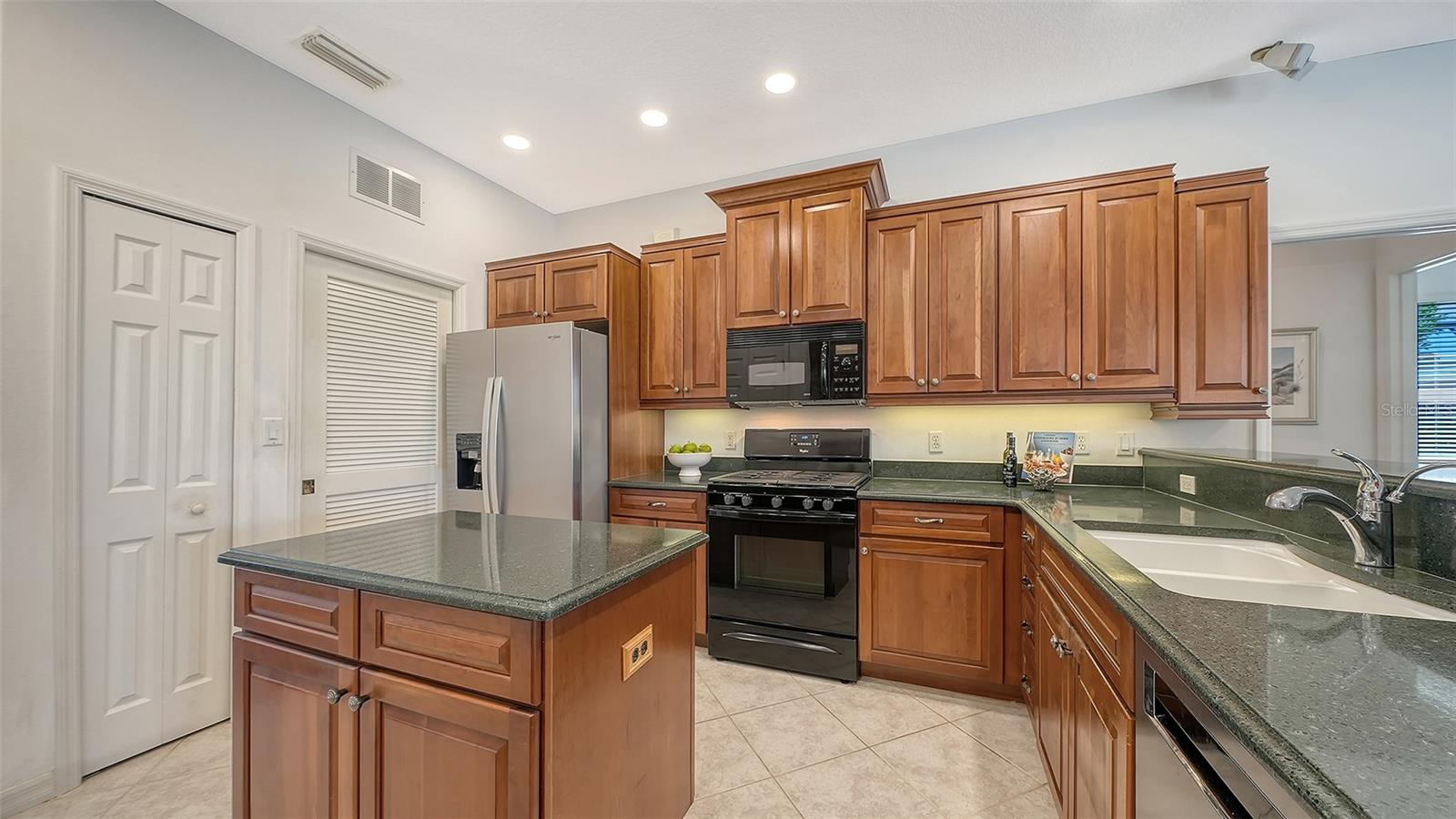 665 CRANE PRAIRIE WAY, OSPREY, FL, 34229