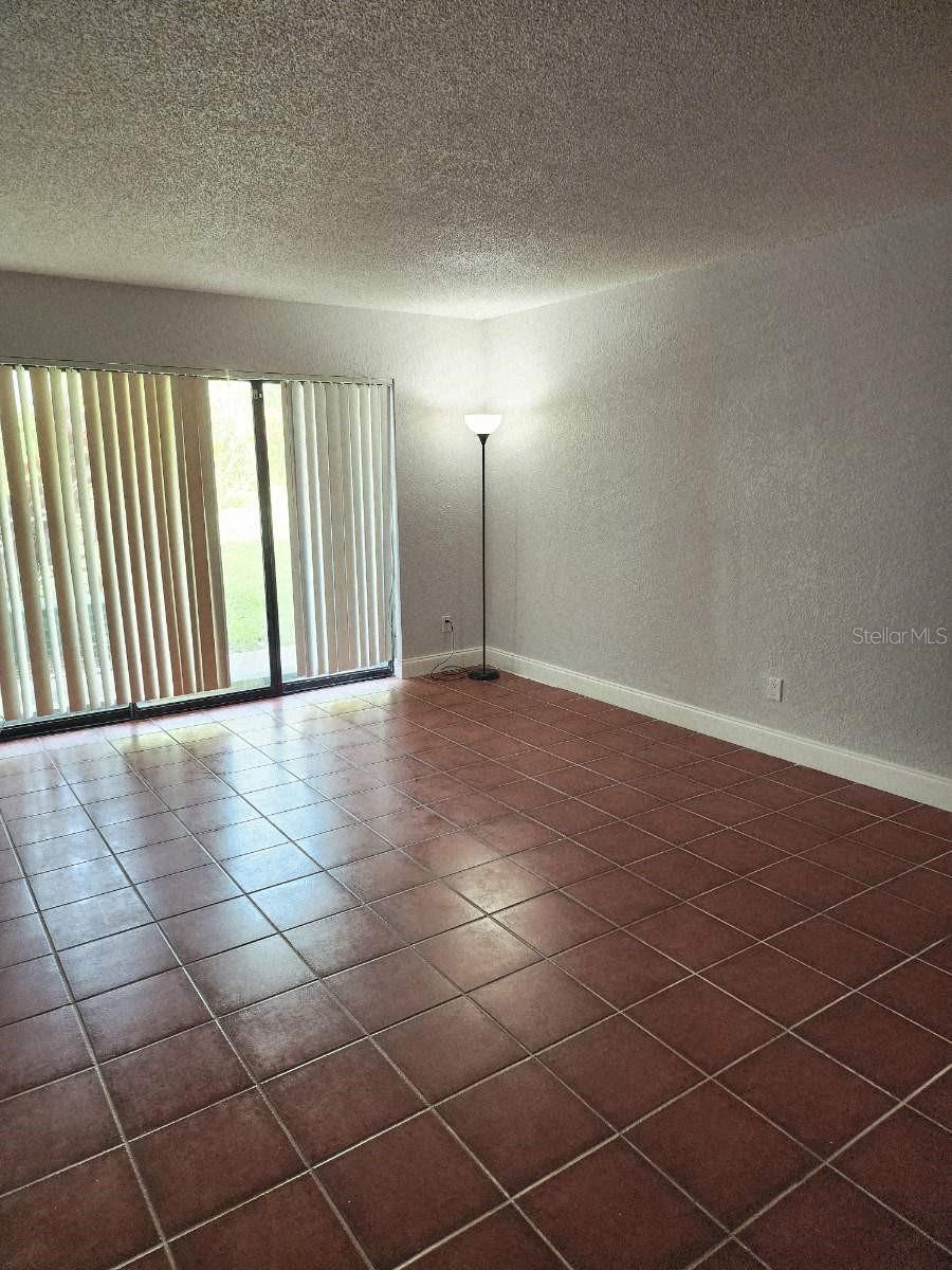 O6348366 Property Photo