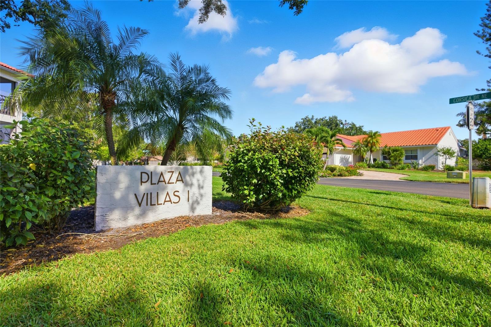 484 AVILA CIR NE, ST PETERSBURG, FL, 33703