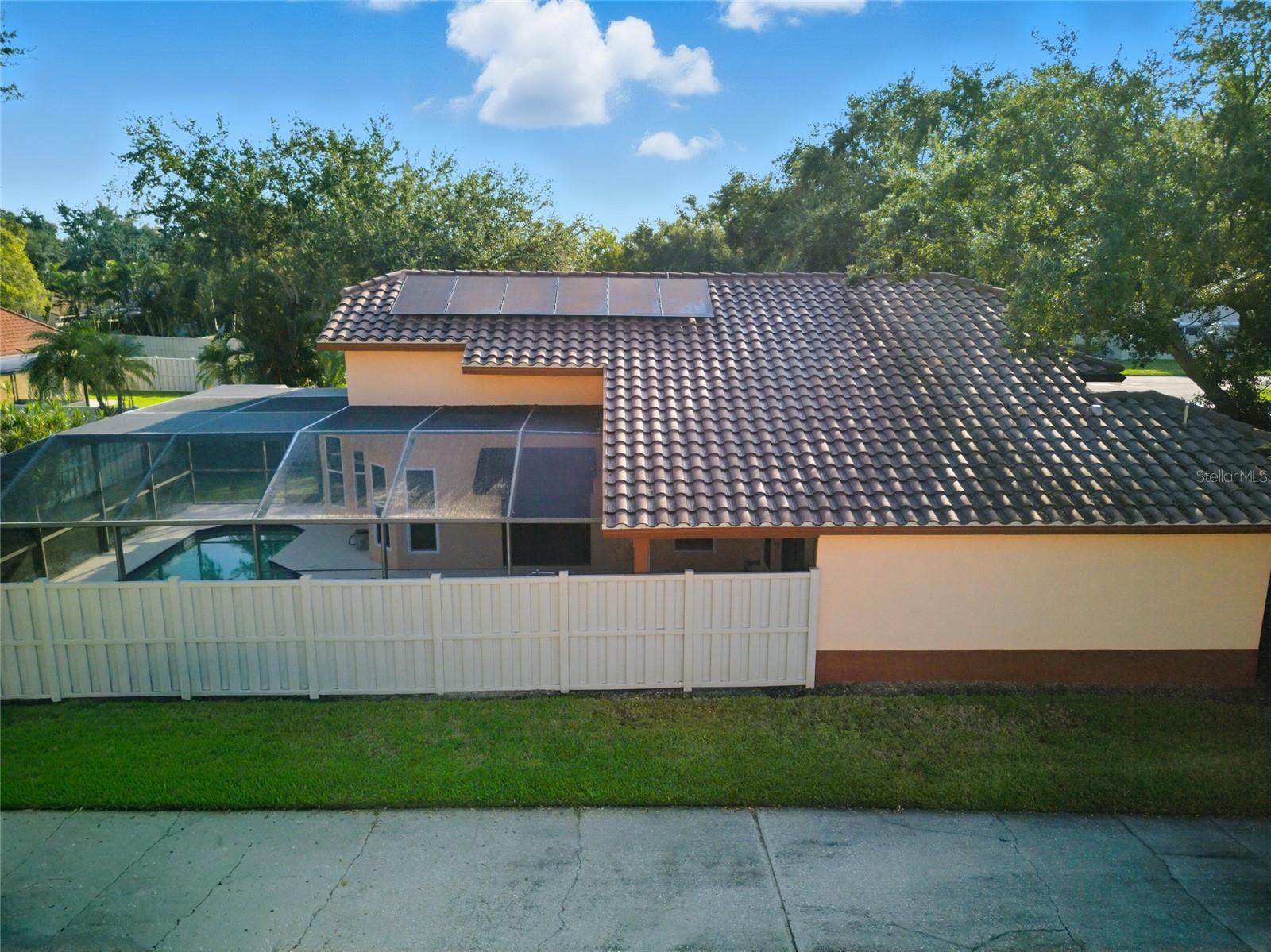 484 AVILA CIR NE, ST PETERSBURG, FL, 33703