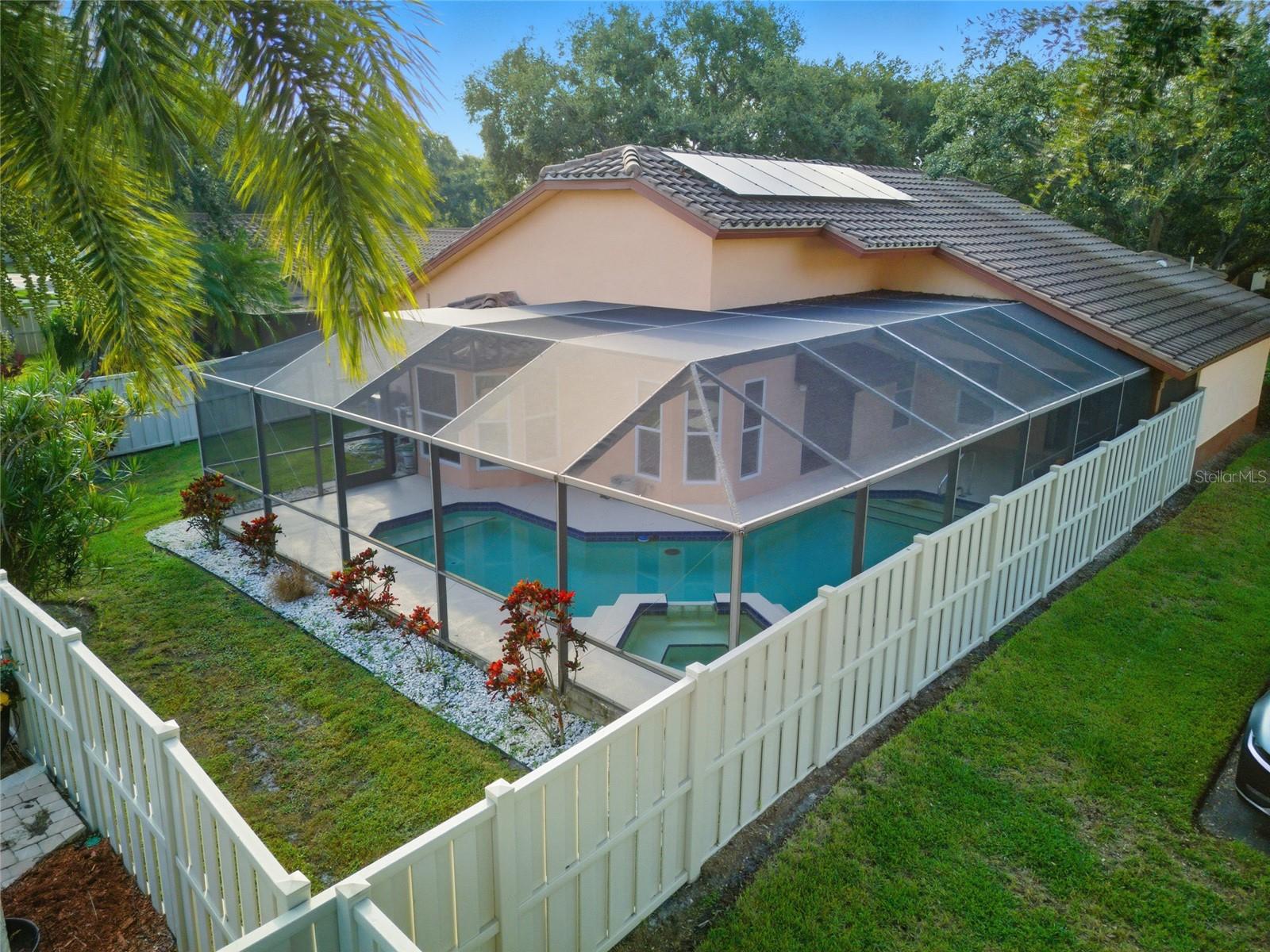 484 AVILA CIR NE, ST PETERSBURG, FL, 33703