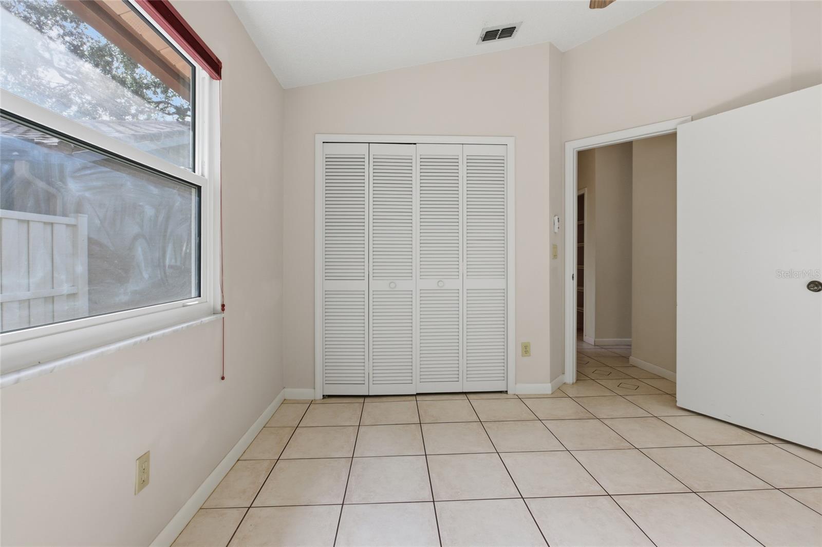 484 AVILA CIR NE, ST PETERSBURG, FL, 33703