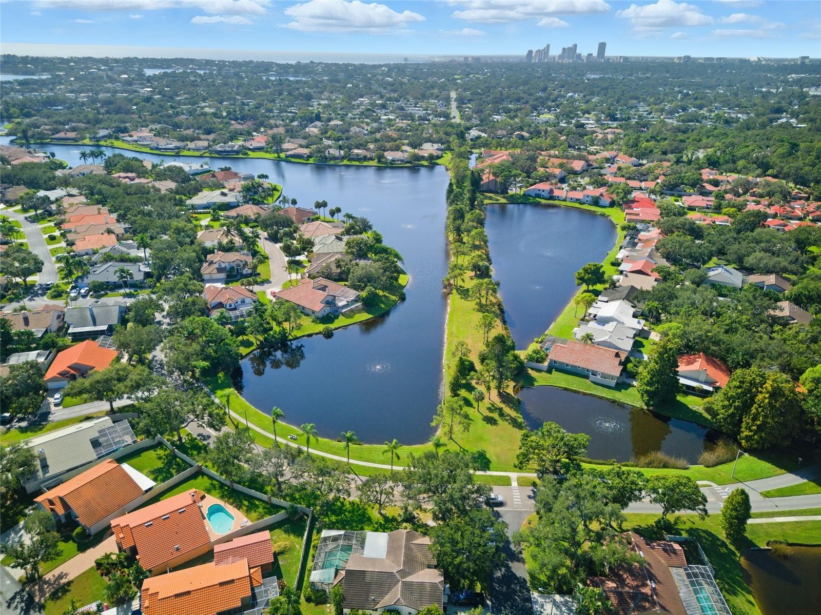 484 AVILA CIR NE, ST PETERSBURG, FL, 33703