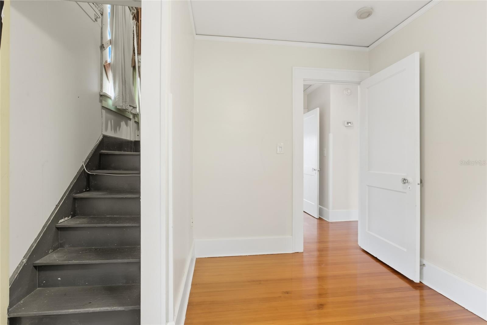 240 9TH AVE N, ST PETERSBURG, FL, 33701