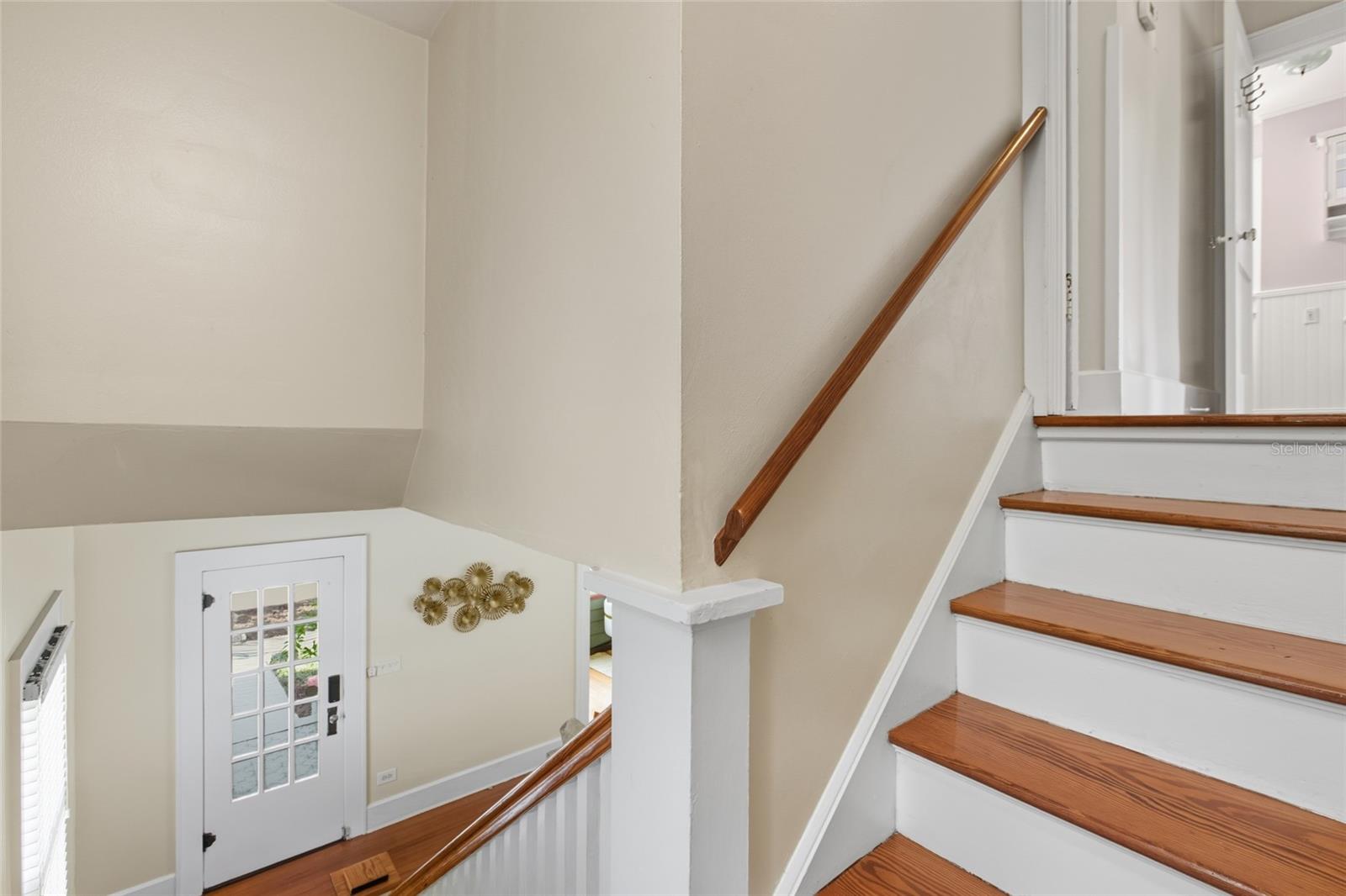 240 9TH AVE N, ST PETERSBURG, FL, 33701