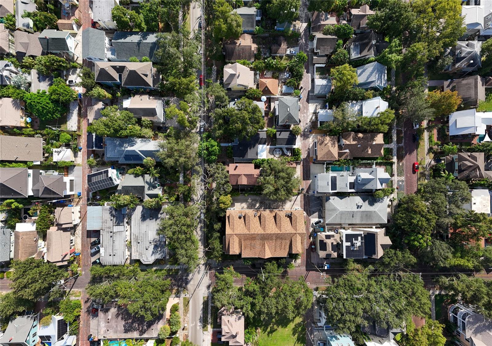 240 9TH AVE N, ST PETERSBURG, FL, 33701