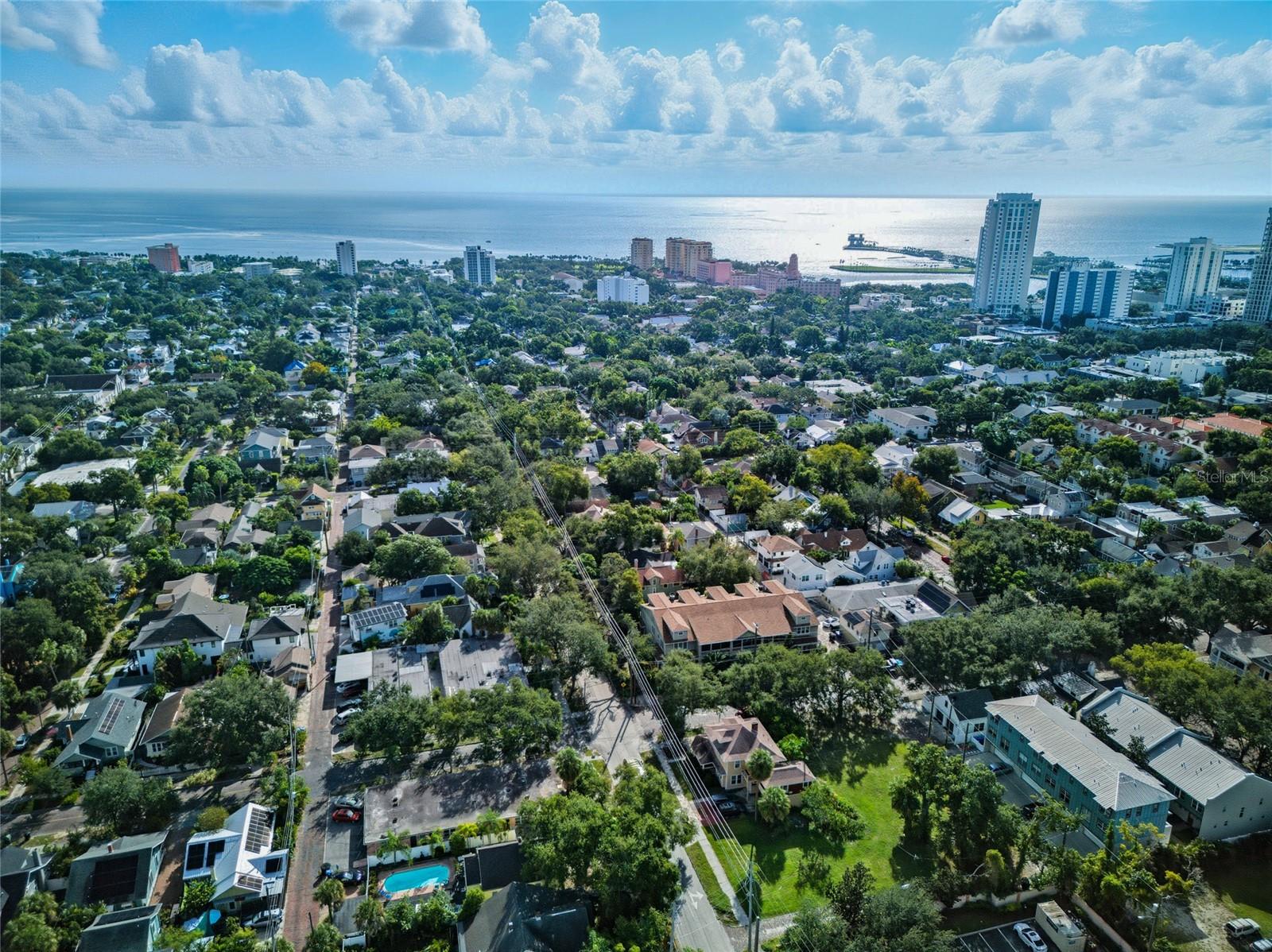 240 9TH AVE N, ST PETERSBURG, FL, 33701