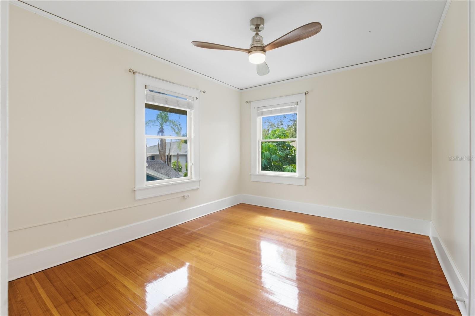 240 9TH AVE N, ST PETERSBURG, FL, 33701