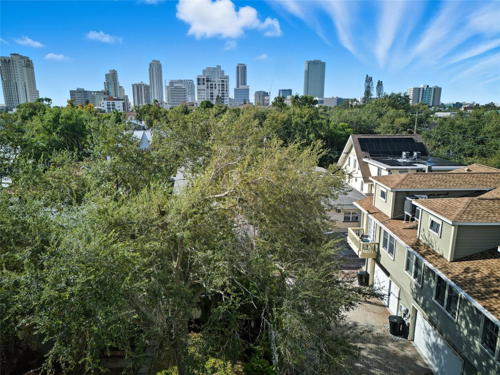 240 9TH AVE N, ST PETERSBURG, FL, 33701