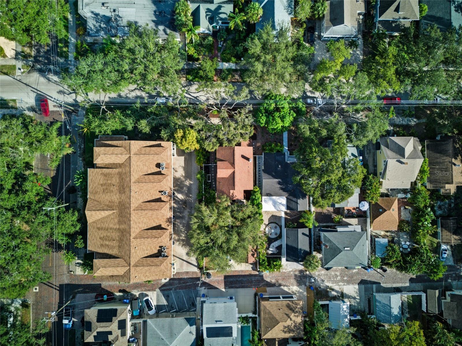 240 9TH AVE N, ST PETERSBURG, FL, 33701