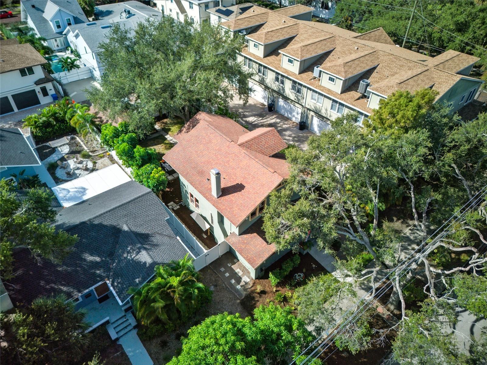 240 9TH AVE N, ST PETERSBURG, FL, 33701