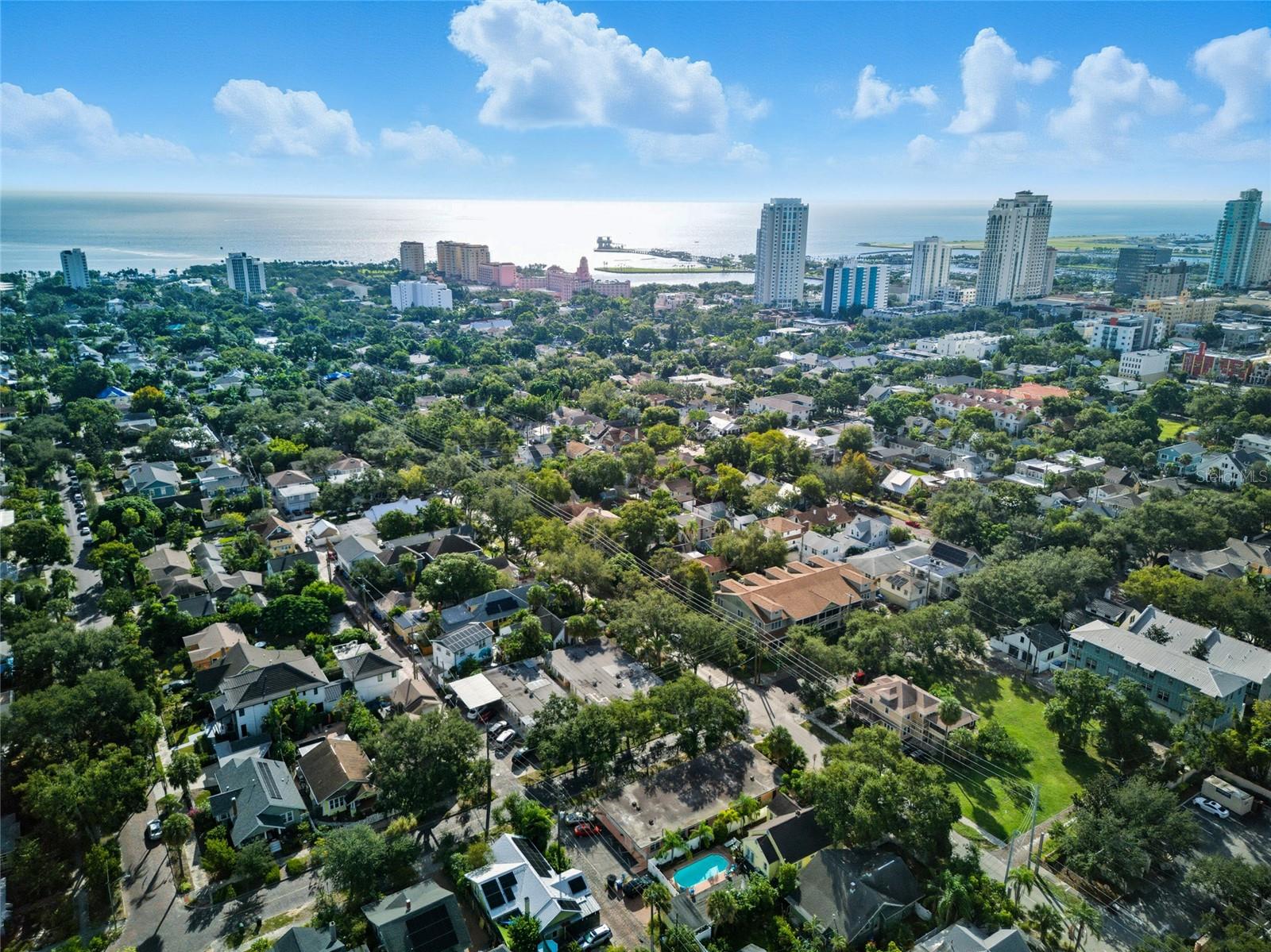 240 9TH AVE N, ST PETERSBURG, FL, 33701