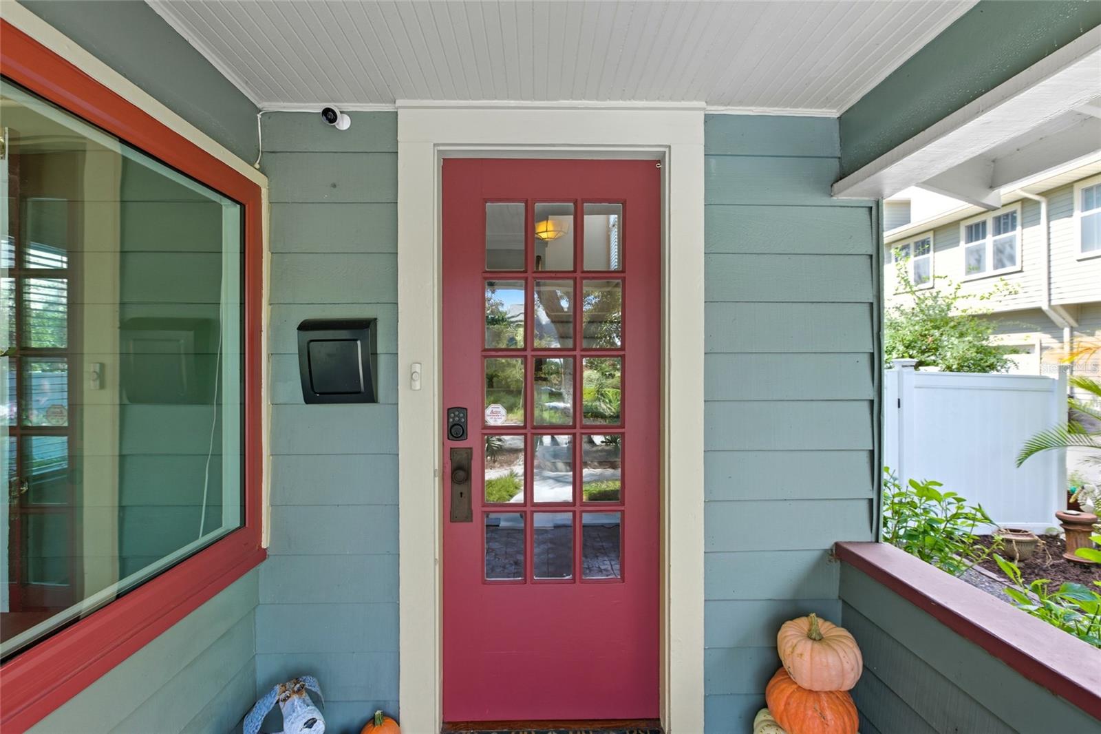 240 9TH AVE N, ST PETERSBURG, FL, 33701