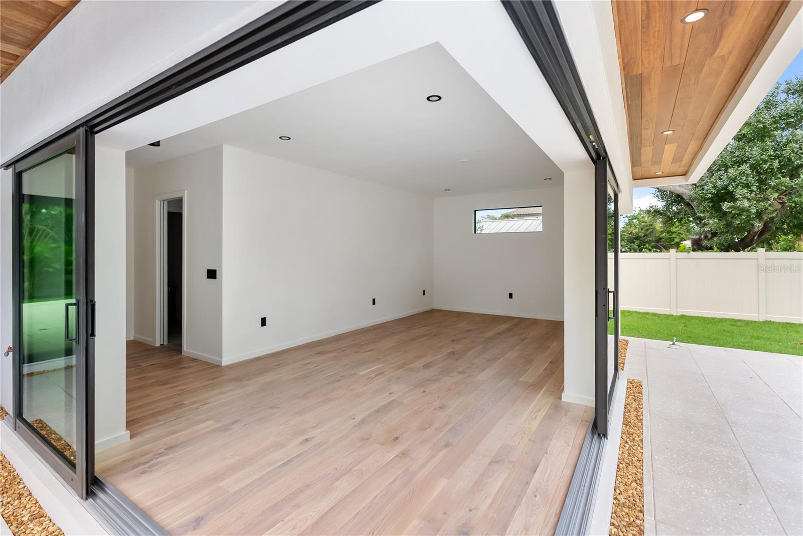 A4666725 Property Photo