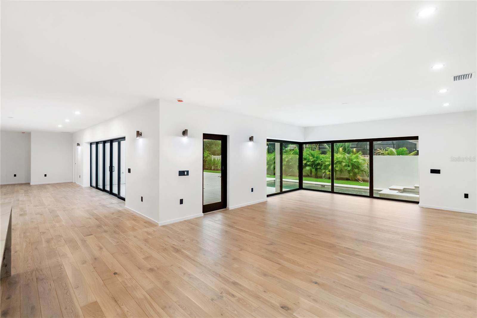 A4666725 Property Photo