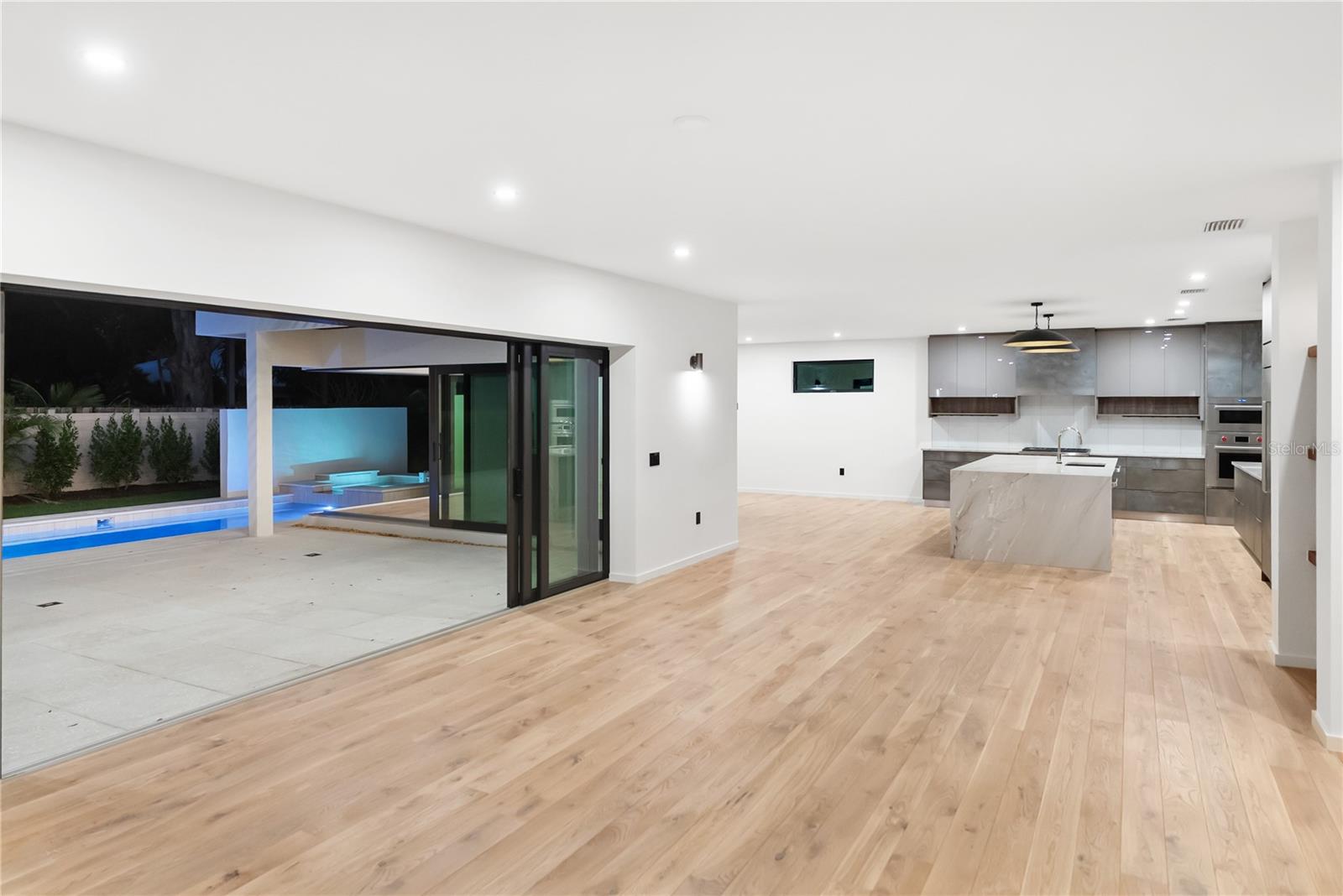 A4666725 Property Photo