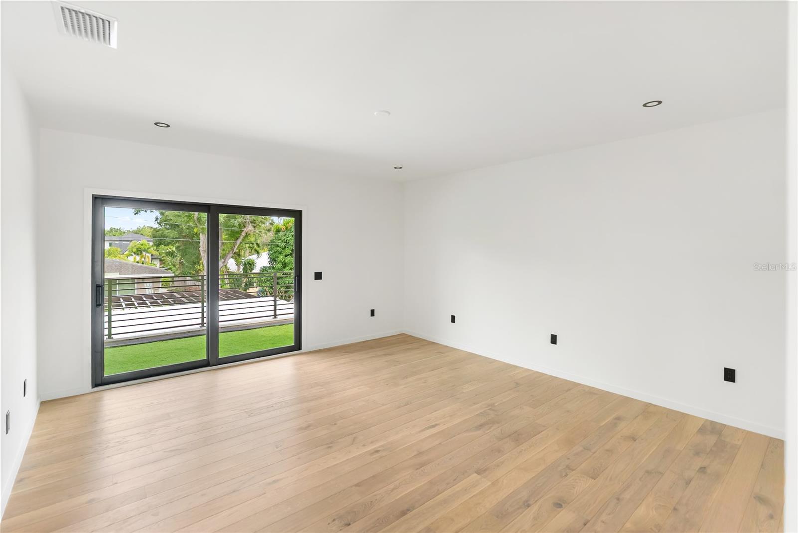 A4666725 Property Photo