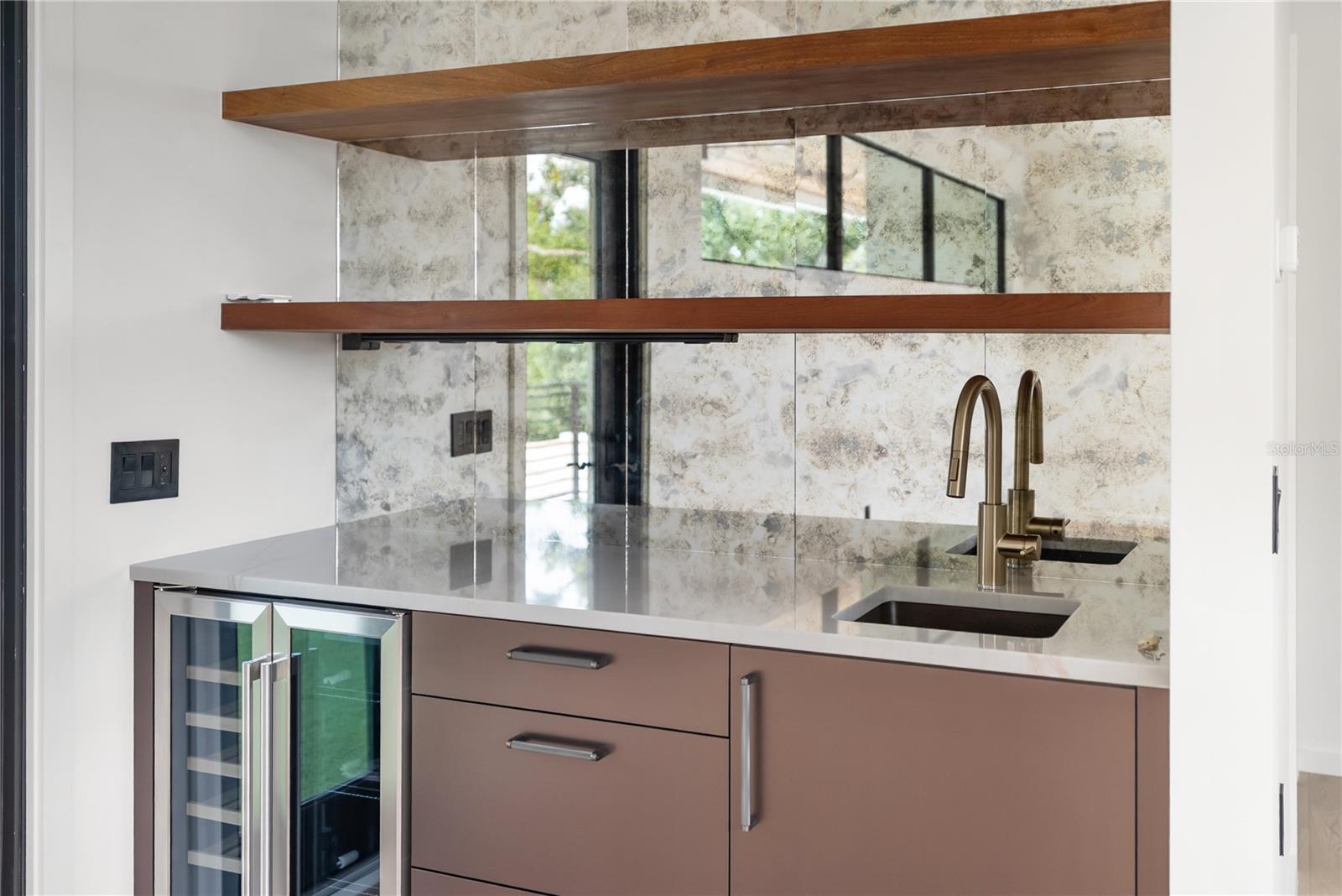 A4666725 Property Photo