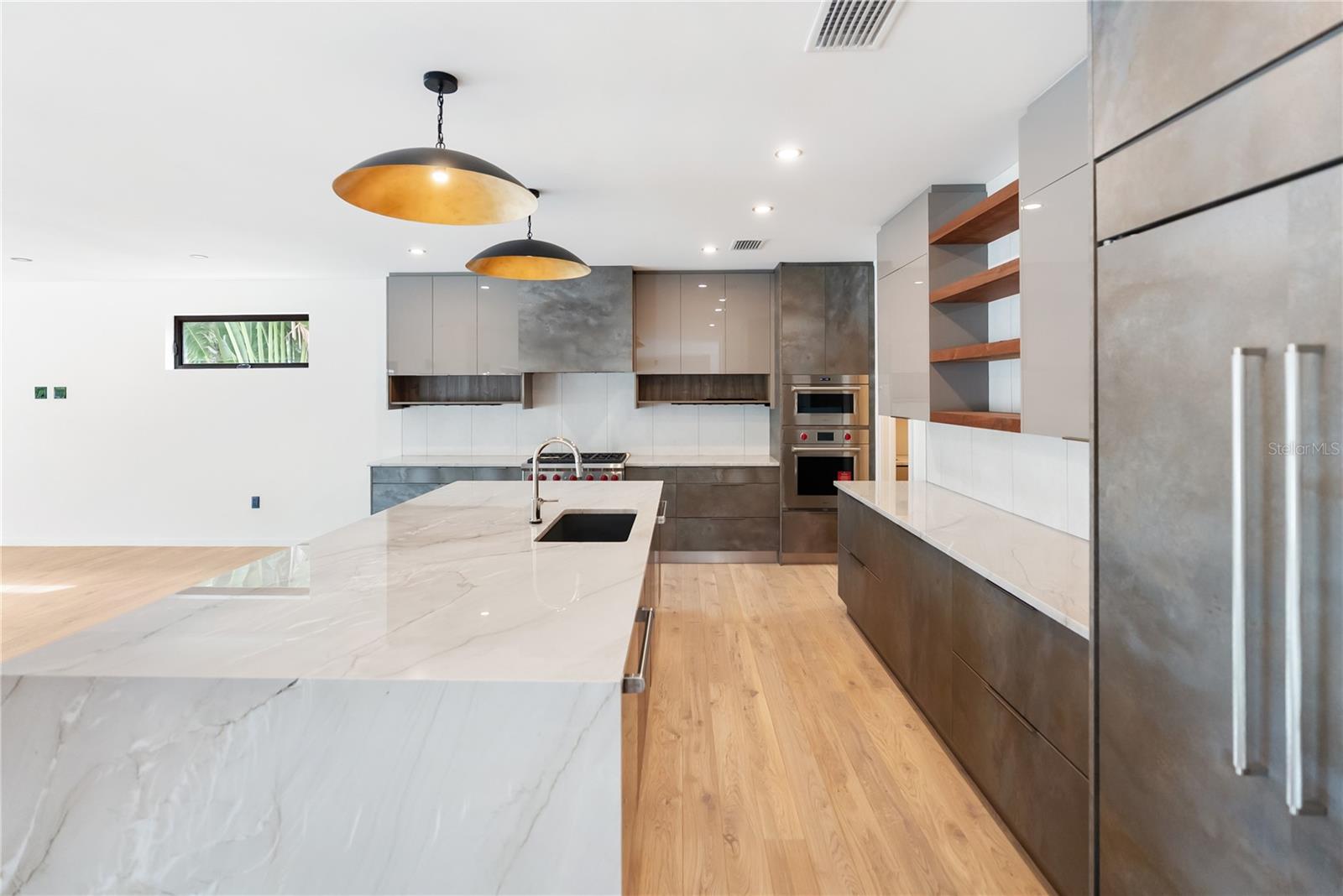 A4666725 Property Photo