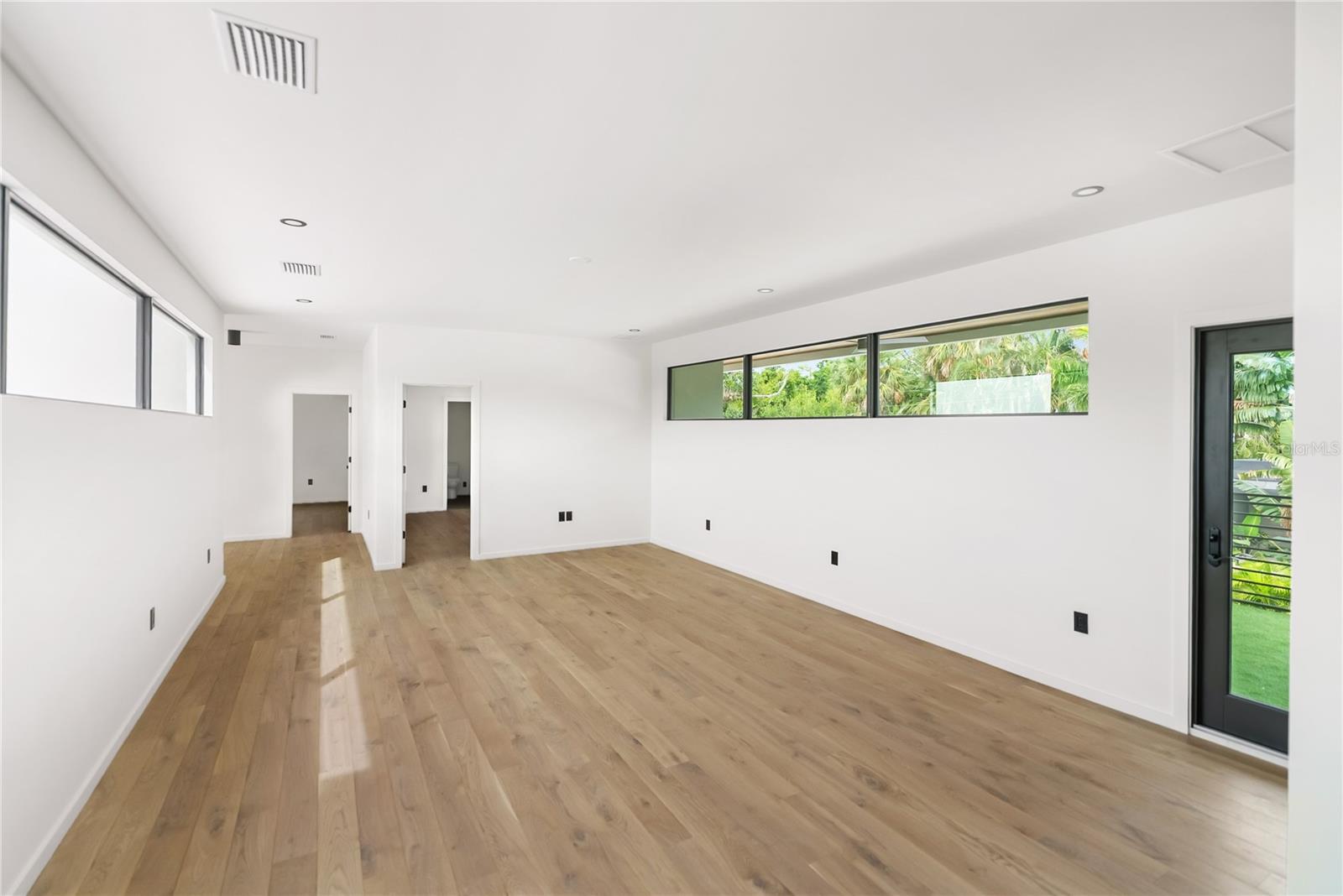 A4666725 Property Photo