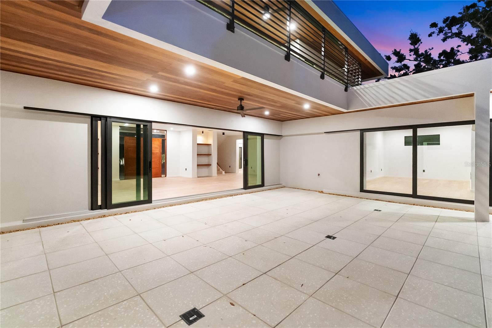 A4666725 Property Photo