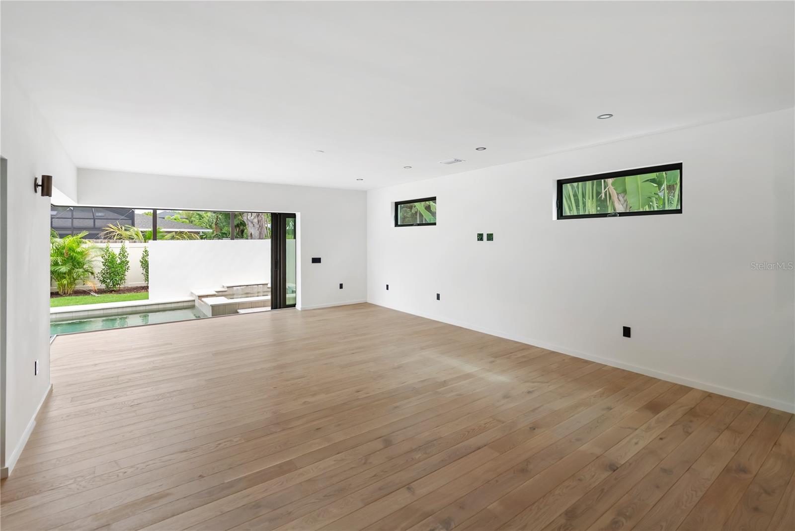 A4666725 Property Photo