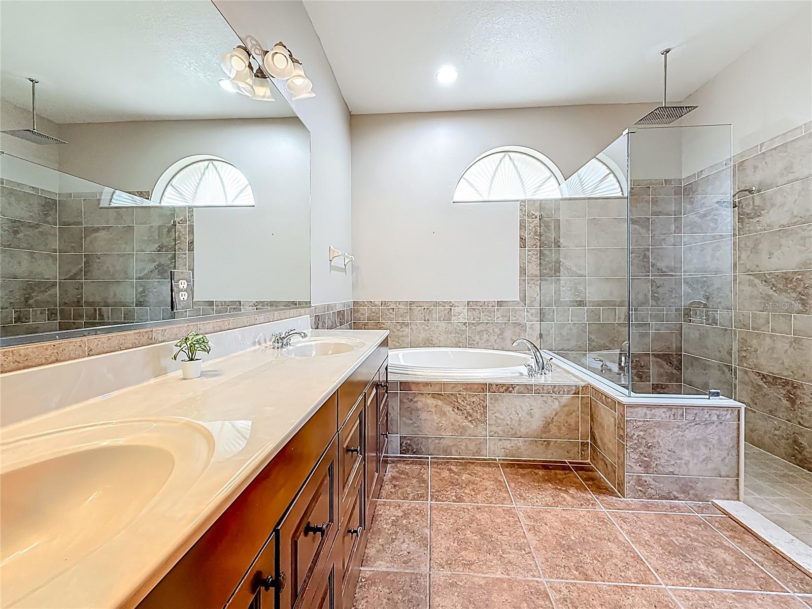 20626 LONGLEAF PINE AVE, TAMPA, FL, 33647