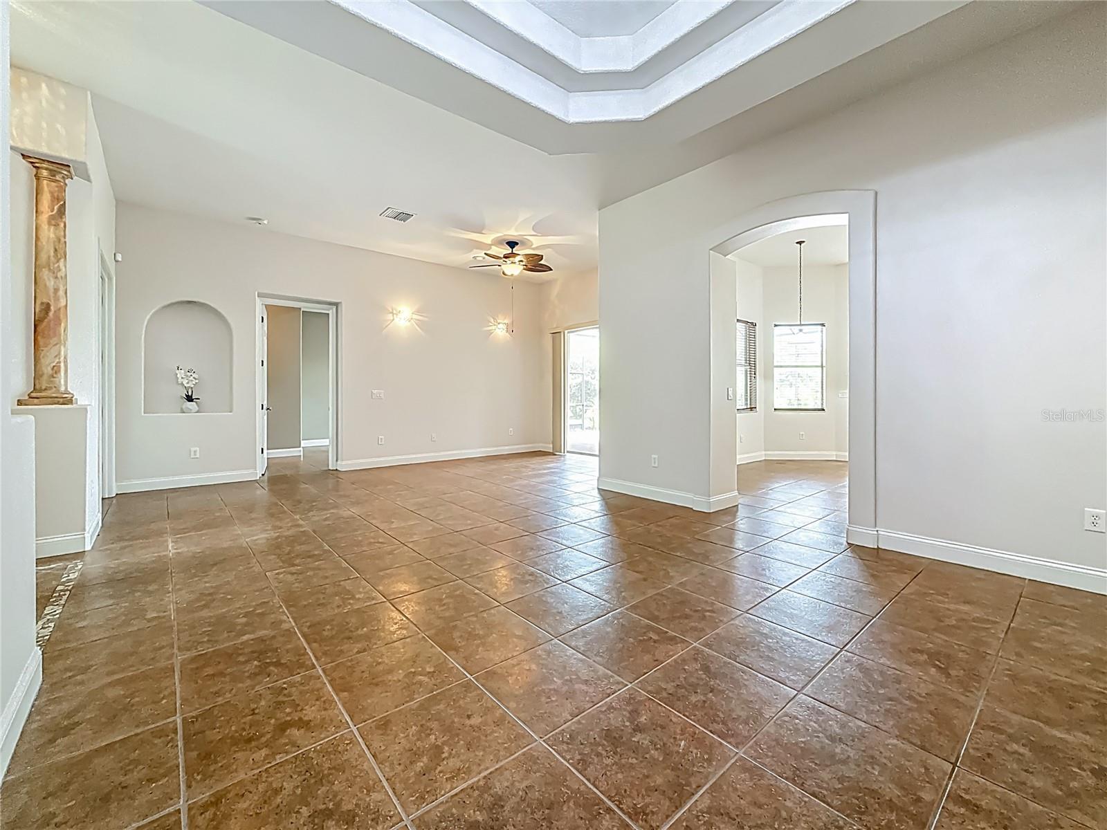 20626 LONGLEAF PINE AVE, TAMPA, FL, 33647