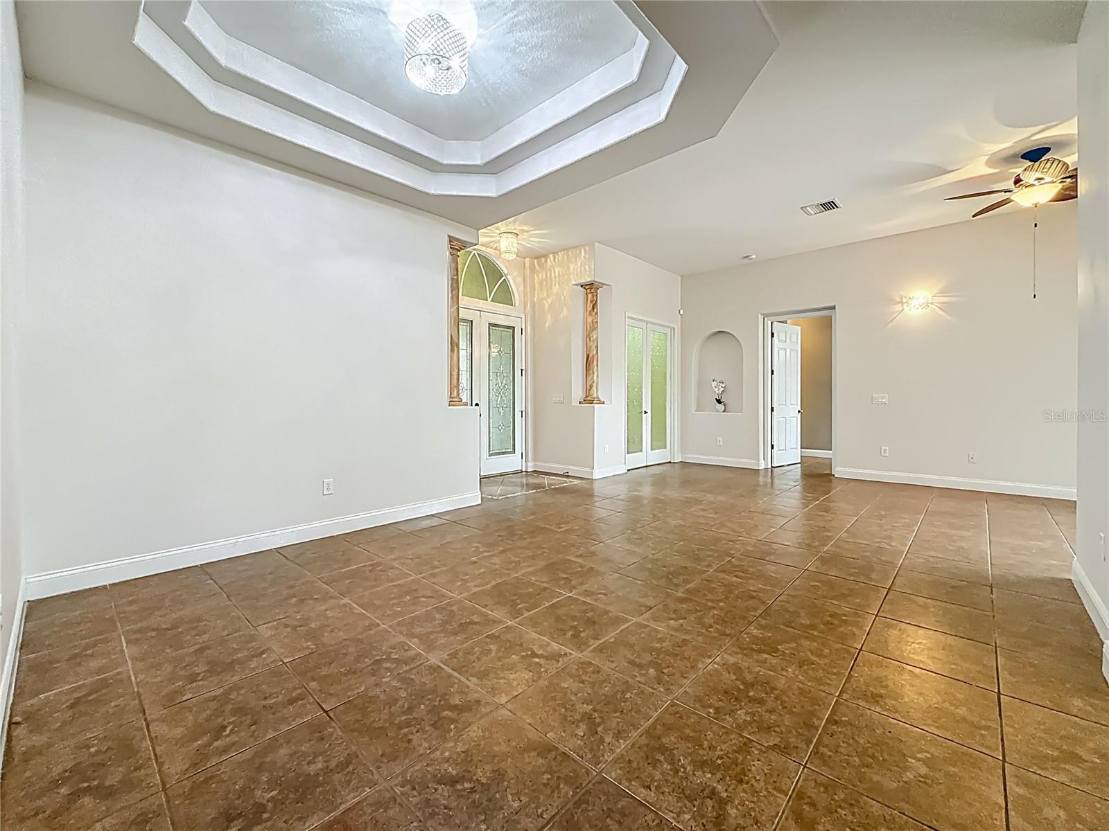 20626 LONGLEAF PINE AVE, TAMPA, FL, 33647