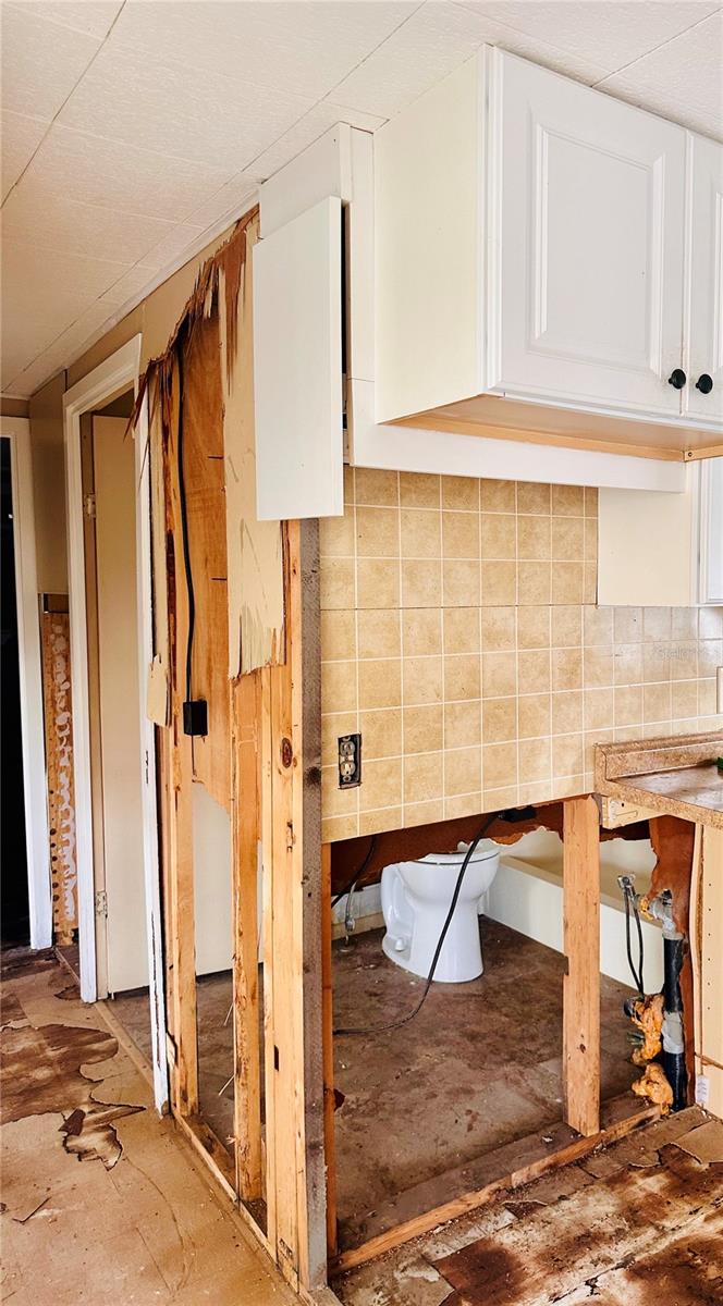 TB8432826 Property Photo