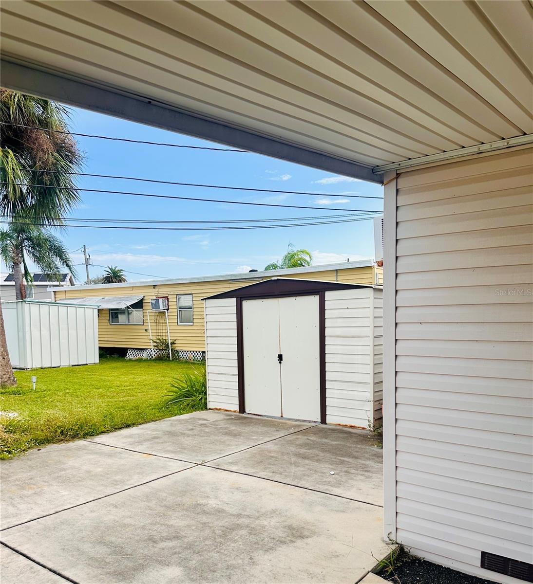 TB8432826 Property Photo