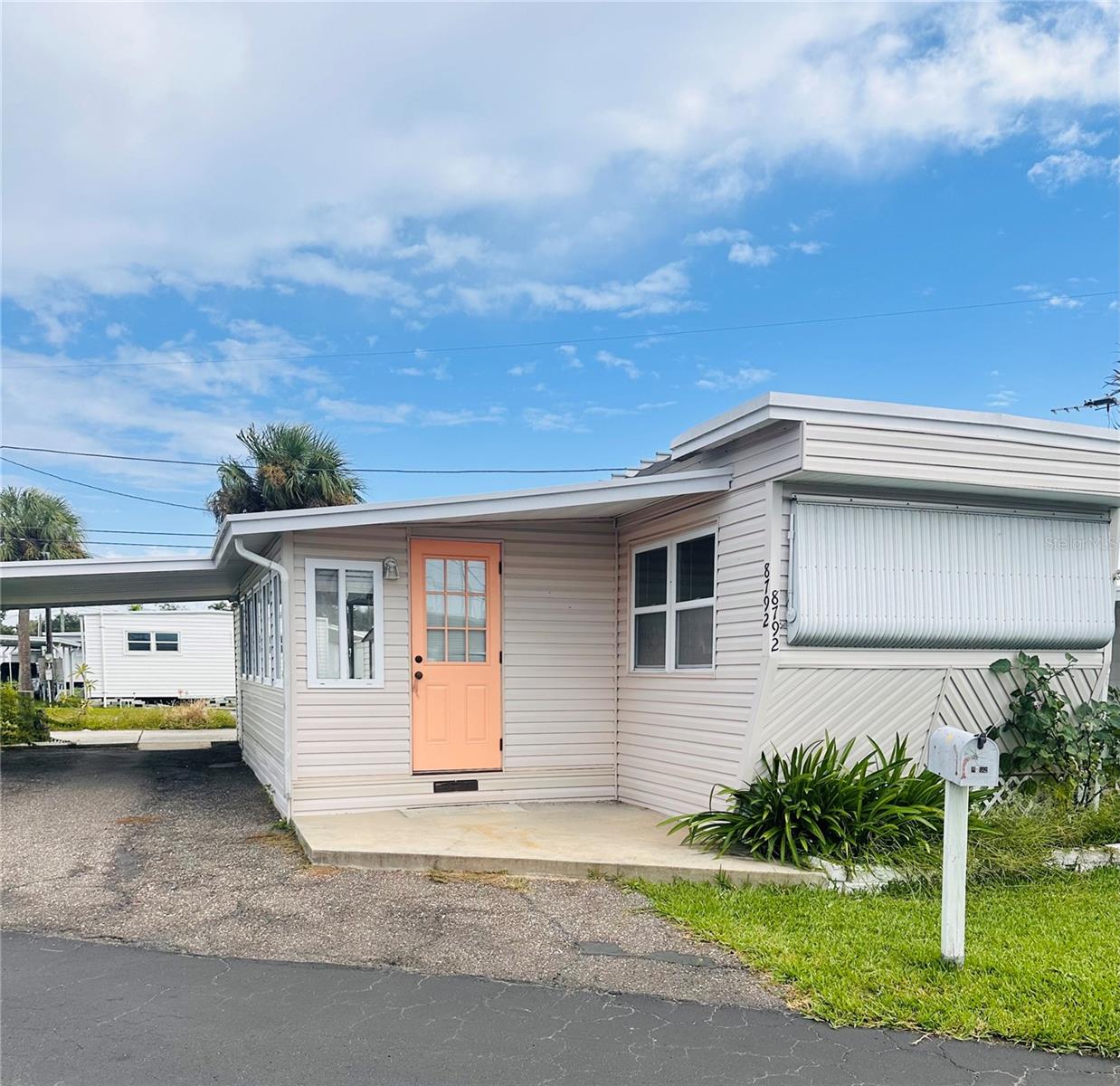 TB8432826 Property Photo