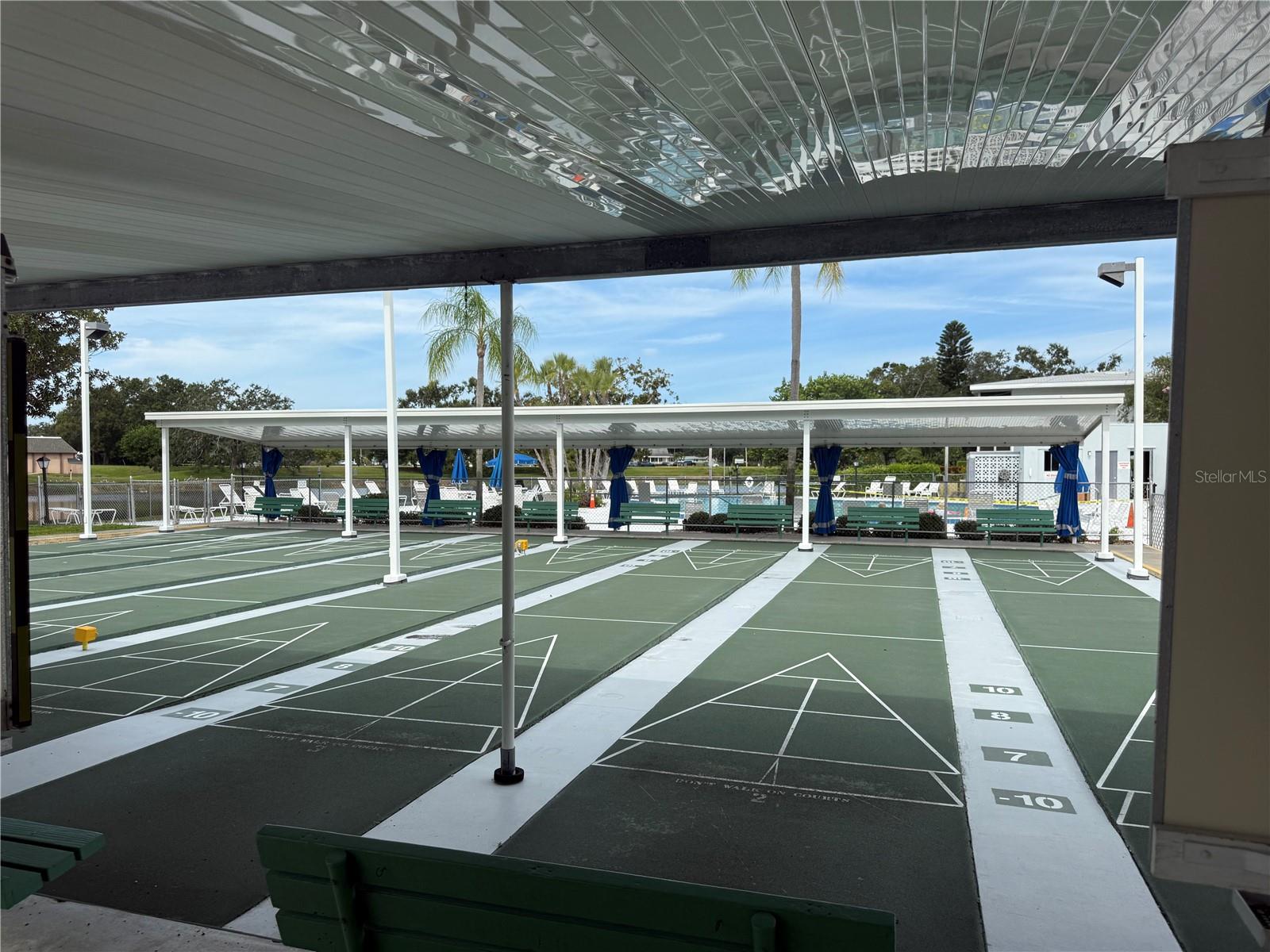 TB8432828 Property Photo