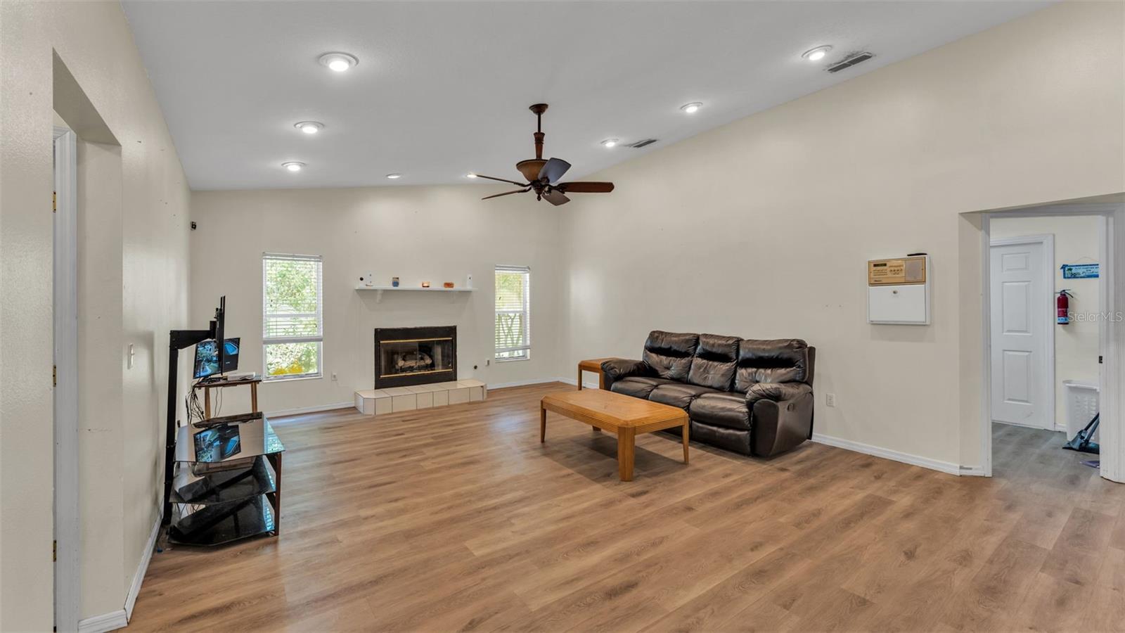 1702 SHERWOOD LAKES BLVD, LAKELAND, FL, 33809