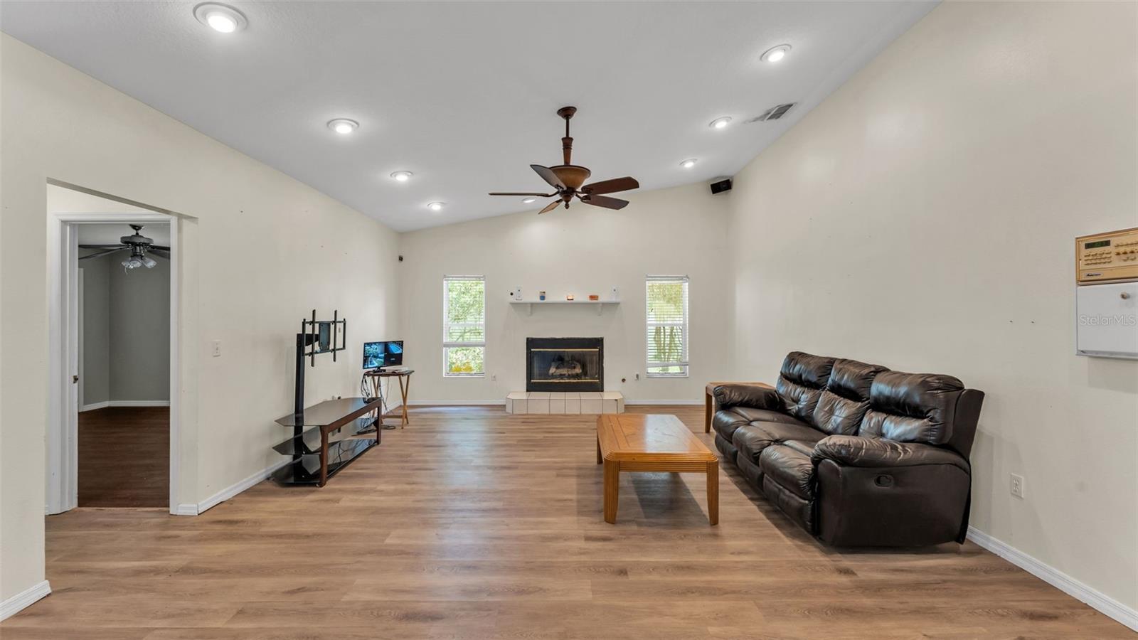 1702 SHERWOOD LAKES BLVD, LAKELAND, FL, 33809