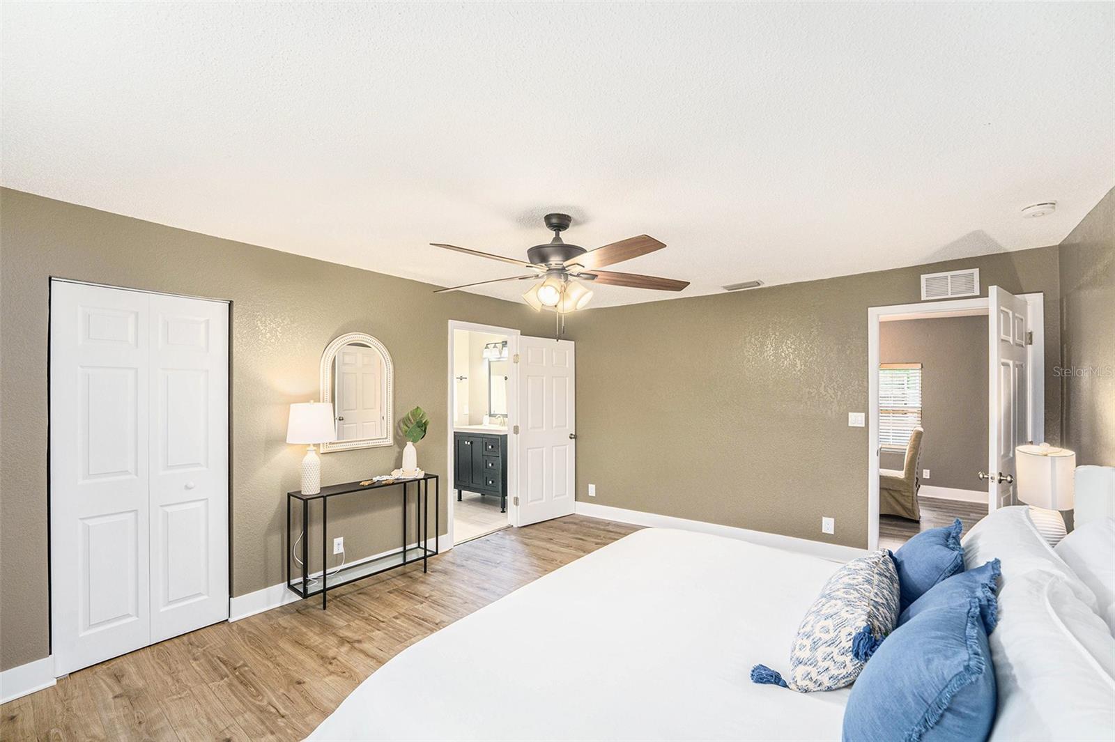 849 60TH AVE NE, ST PETERSBURG, FL, 33703